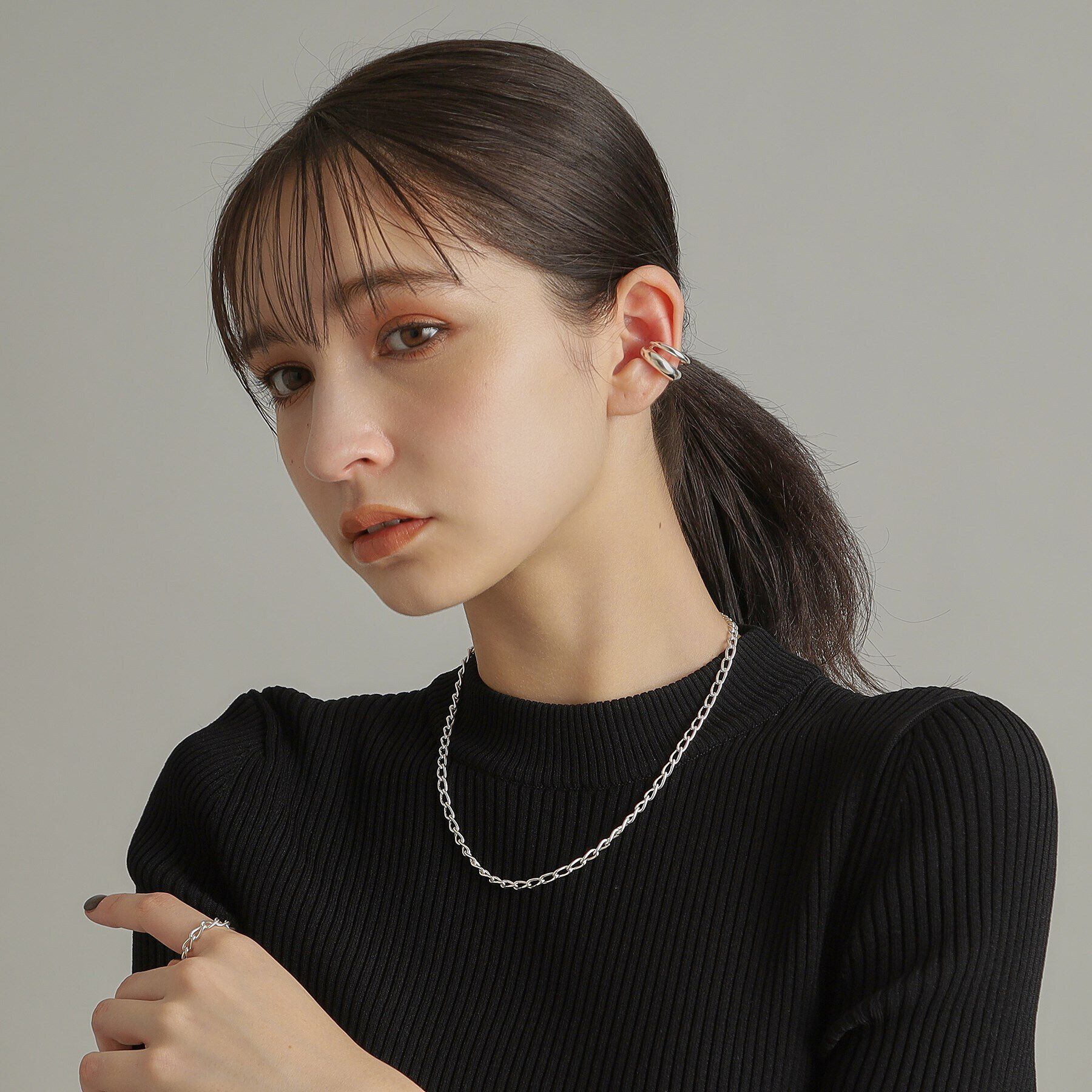 COCOSHNIK ONKITSCH「シルバー デザインチェーン ロングカーブネックレス」|ネックレス|