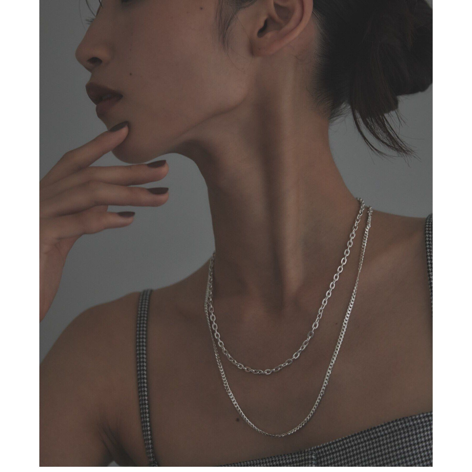 COCOSHNIK ONKITSCH「シルバー デザインチェーン ライトフラットカーブネックレス（55cm）」|ネックレス|