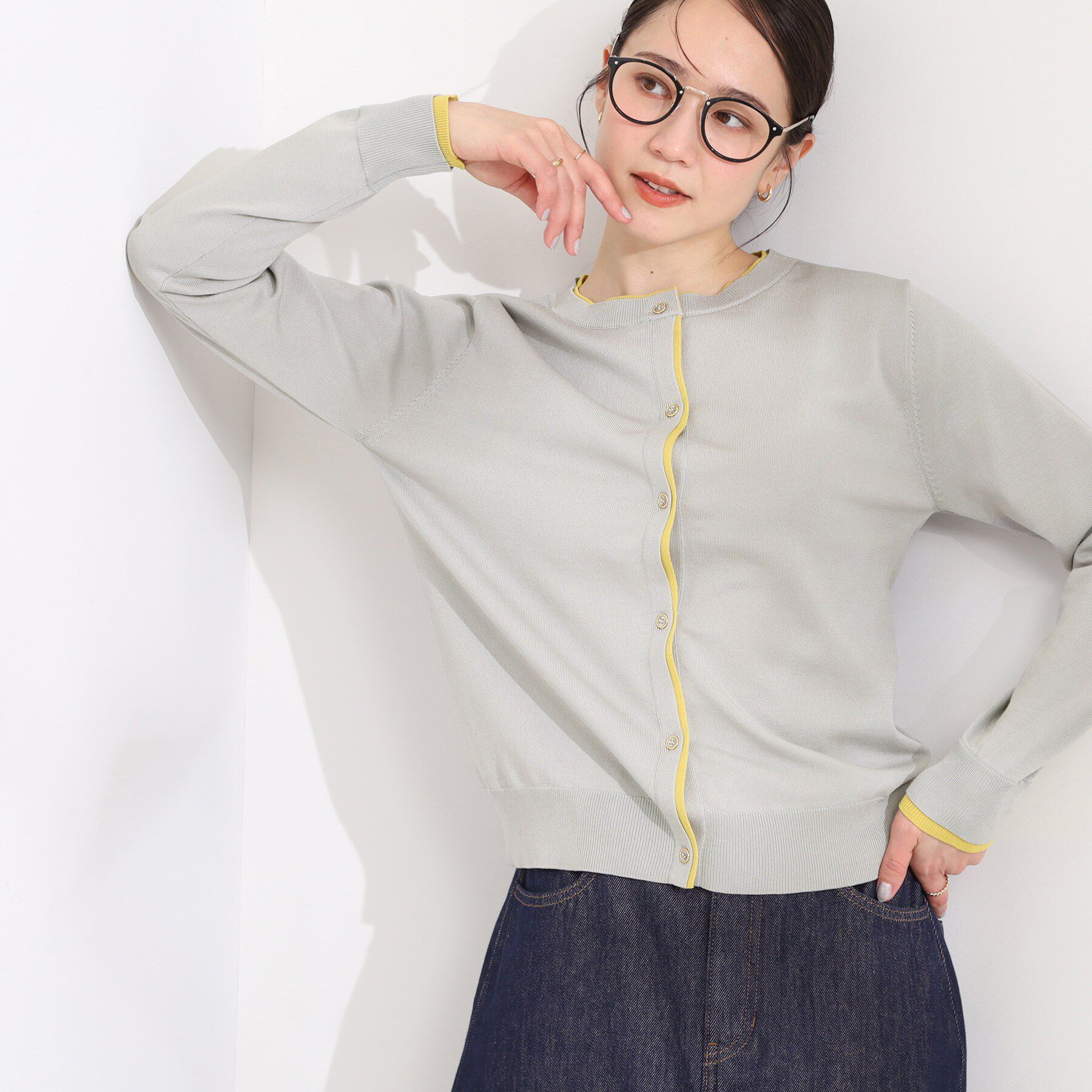 SHOO･LA･RUE「配色がコーデのアクセントに レイヤード風クルーカーディガン」|カーディガン|チャコールグレー(5