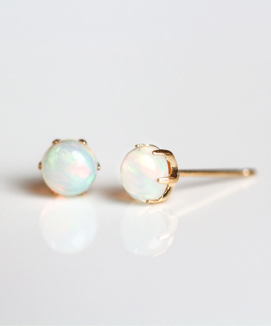  「オパール ラウンド ピアス | K18」|ピアス|