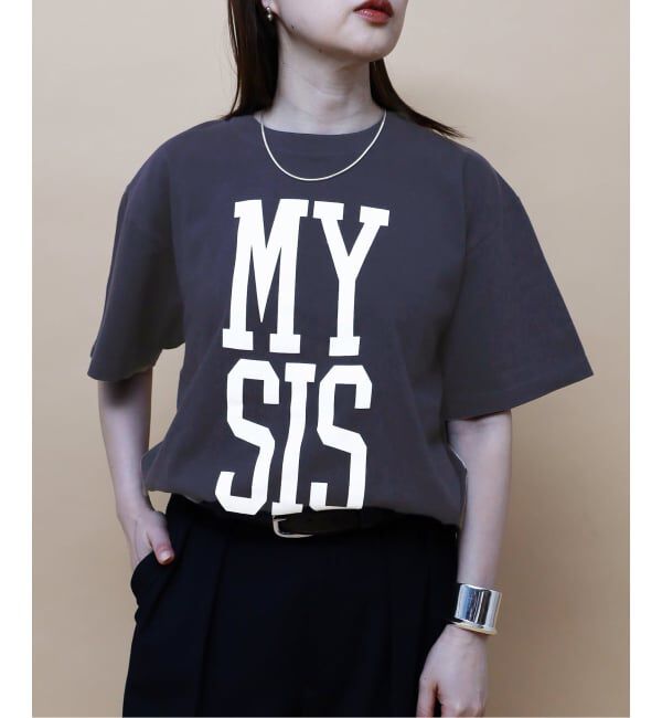 journal standard L'essage「《丸の内店＆WEB限定》【MYSIS】Tシャツ」|Tシャツ・カットソー|ネイビー
