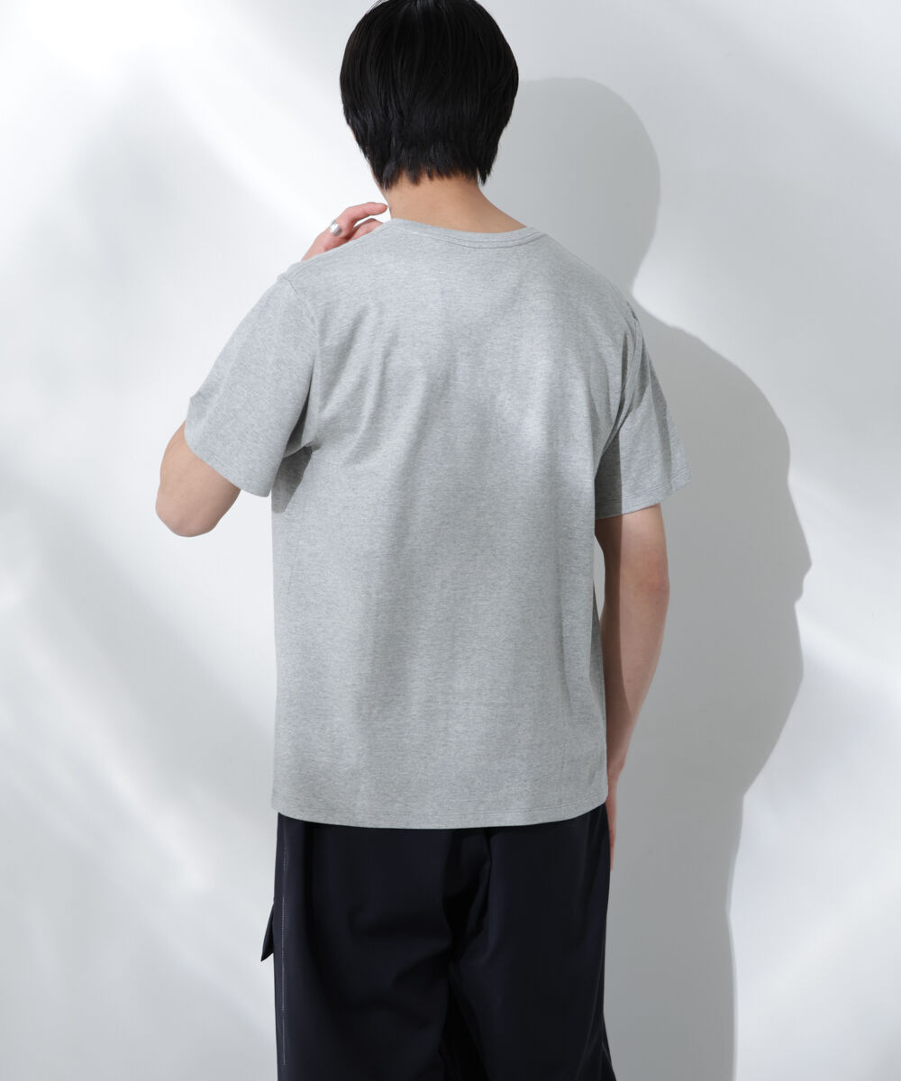nano･universe「WEB限定/Anti Soaked(R) 汗染み防止 Vネック レギュラーシルエットTシャツ」|Tシャツ・カットソー|