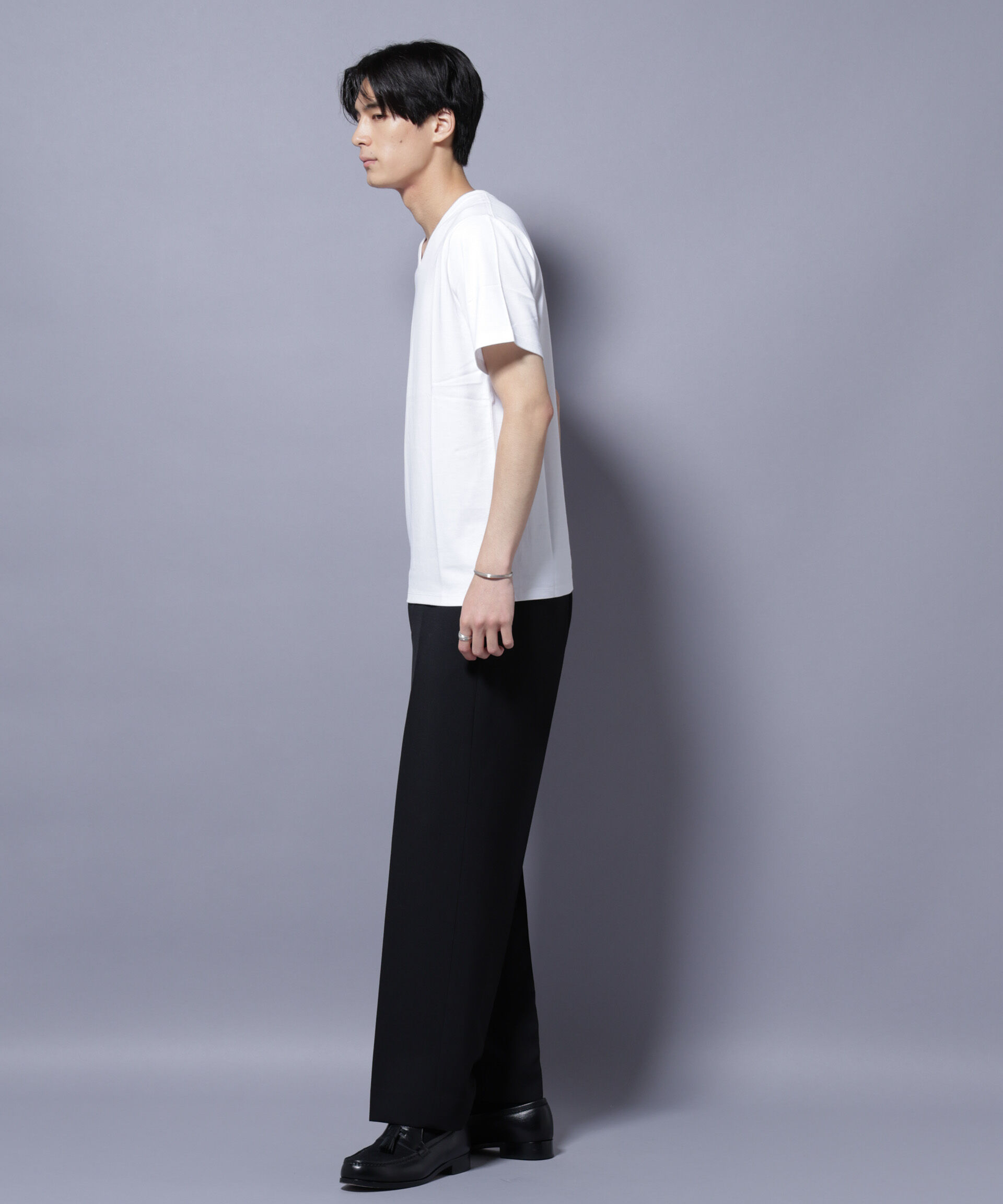 nano･universe「WEB限定/Anti Soaked(R) 汗染み防止 Vネック レギュラーシルエットTシャツ」|Tシャツ・カットソー|