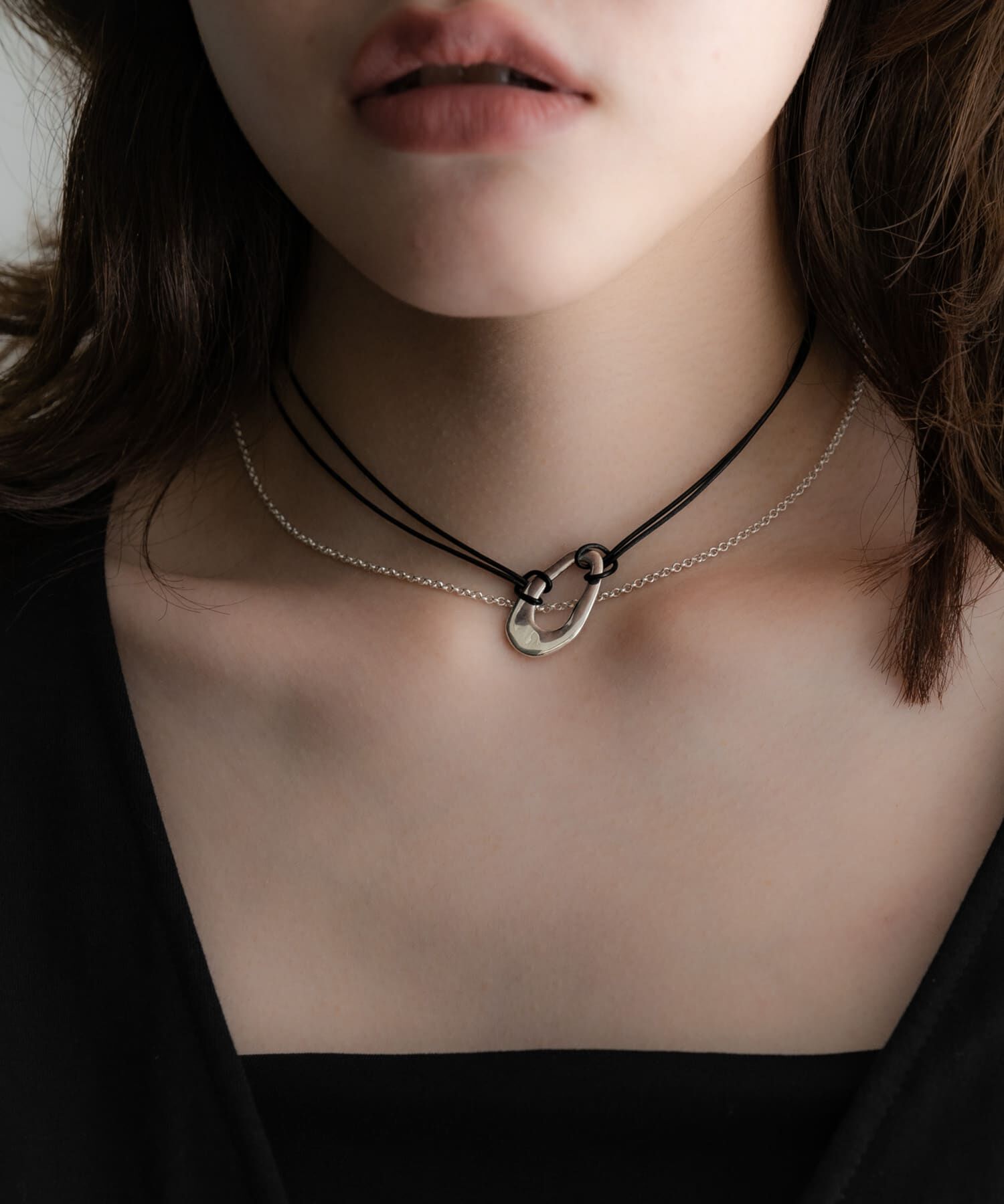SMELLY「SMELLY so&rsquo;　oval plate cord necklace」|ネックレス|