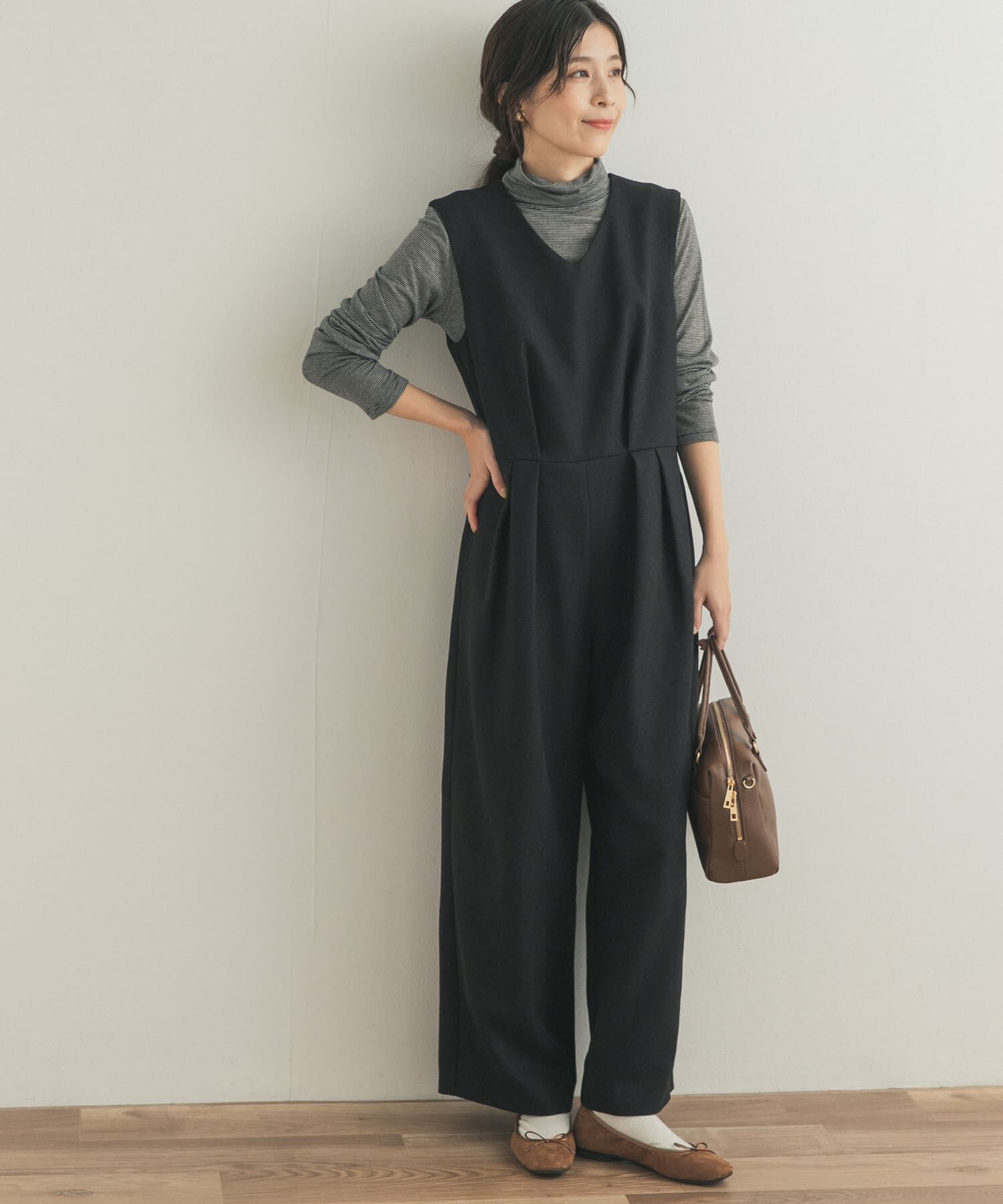 URBAN RESEARCH DOORS「Vネックオールインワン」|ワンピース|