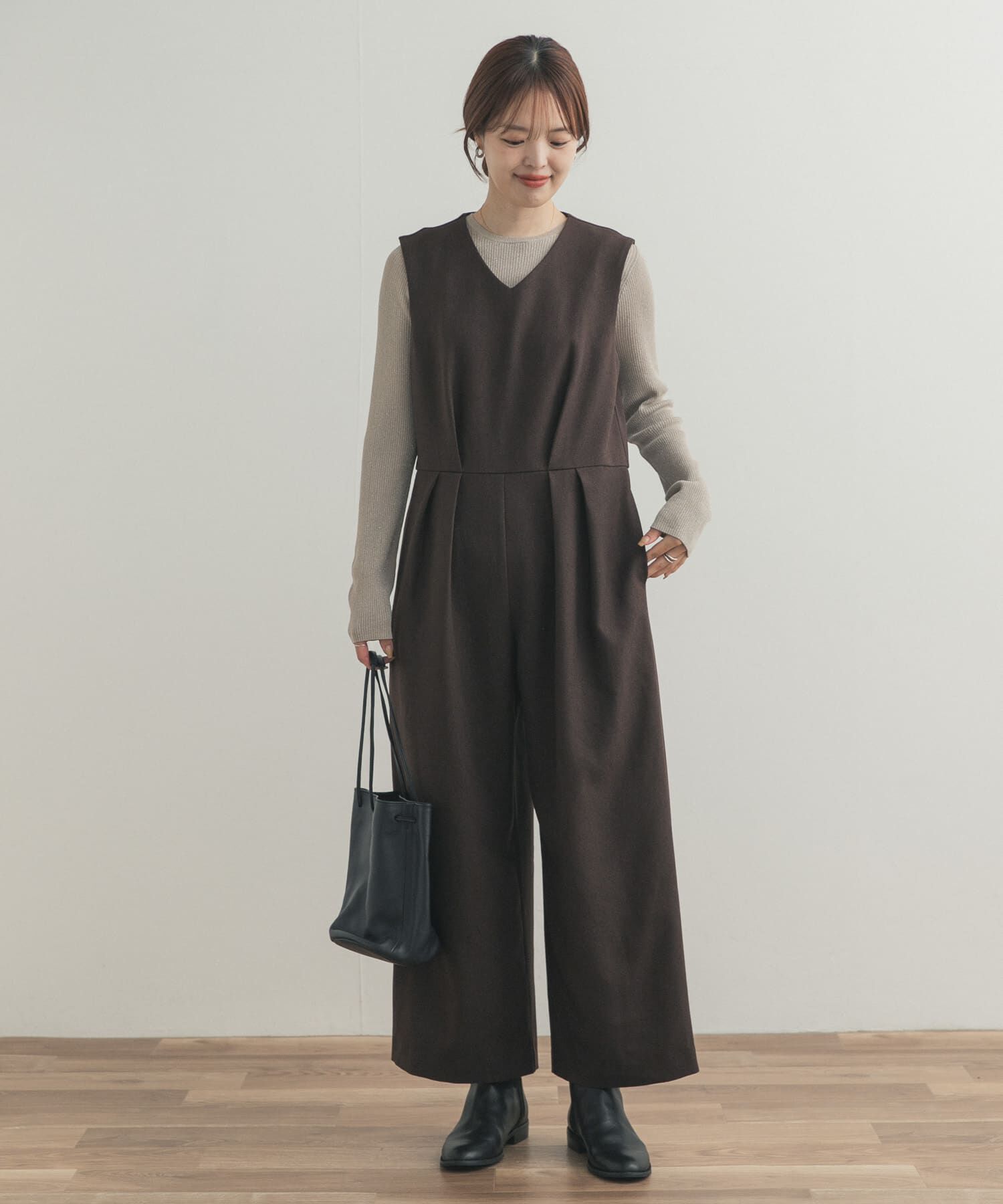 URBAN RESEARCH DOORS「Vネックオールインワン」|ワンピース|