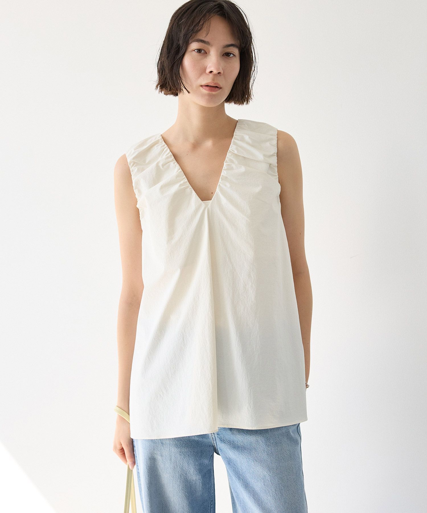 BABYLONE「【多機能素材】撥水Vネックギャザーブラウス」|シャツ・ブラウス|