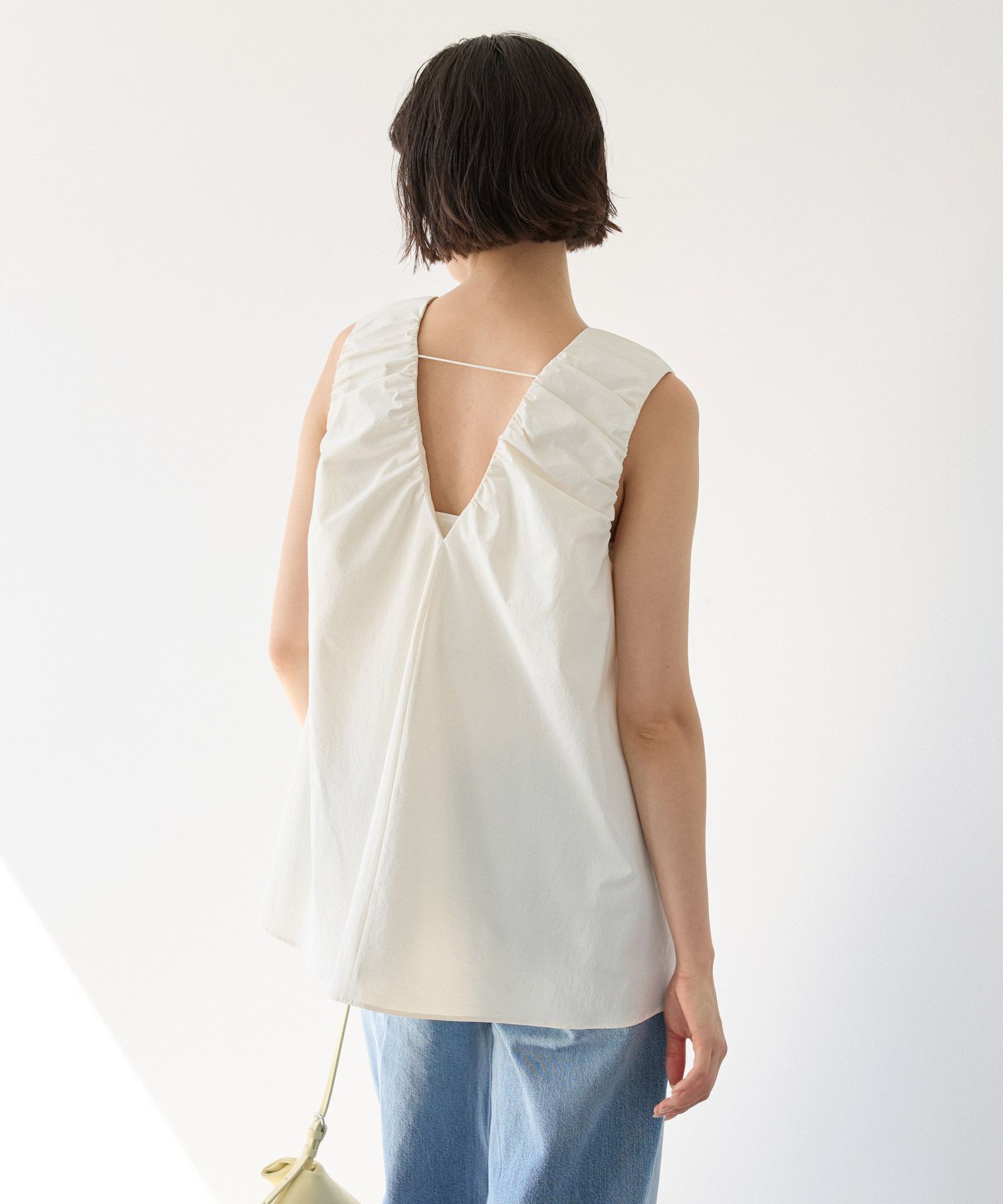 BABYLONE「【多機能素材】撥水Vネックギャザーブラウス」|シャツ・ブラウス|