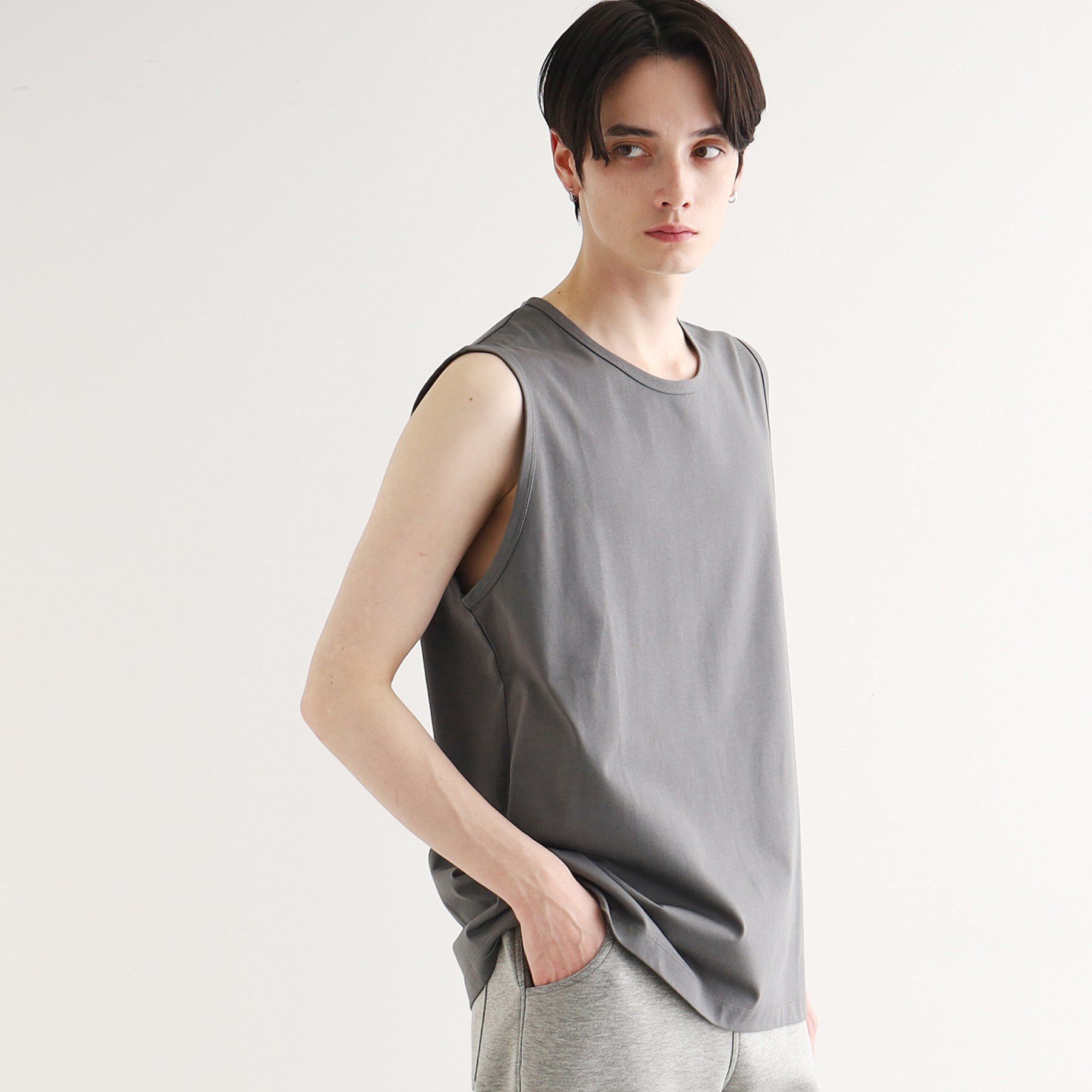 tk.TAKEO KIKUCHI「【接触冷感／UVカット／抗菌】フレンドリークールノースリーブカットソー」|Tシャツ・カットソー|チャコールグレー(0