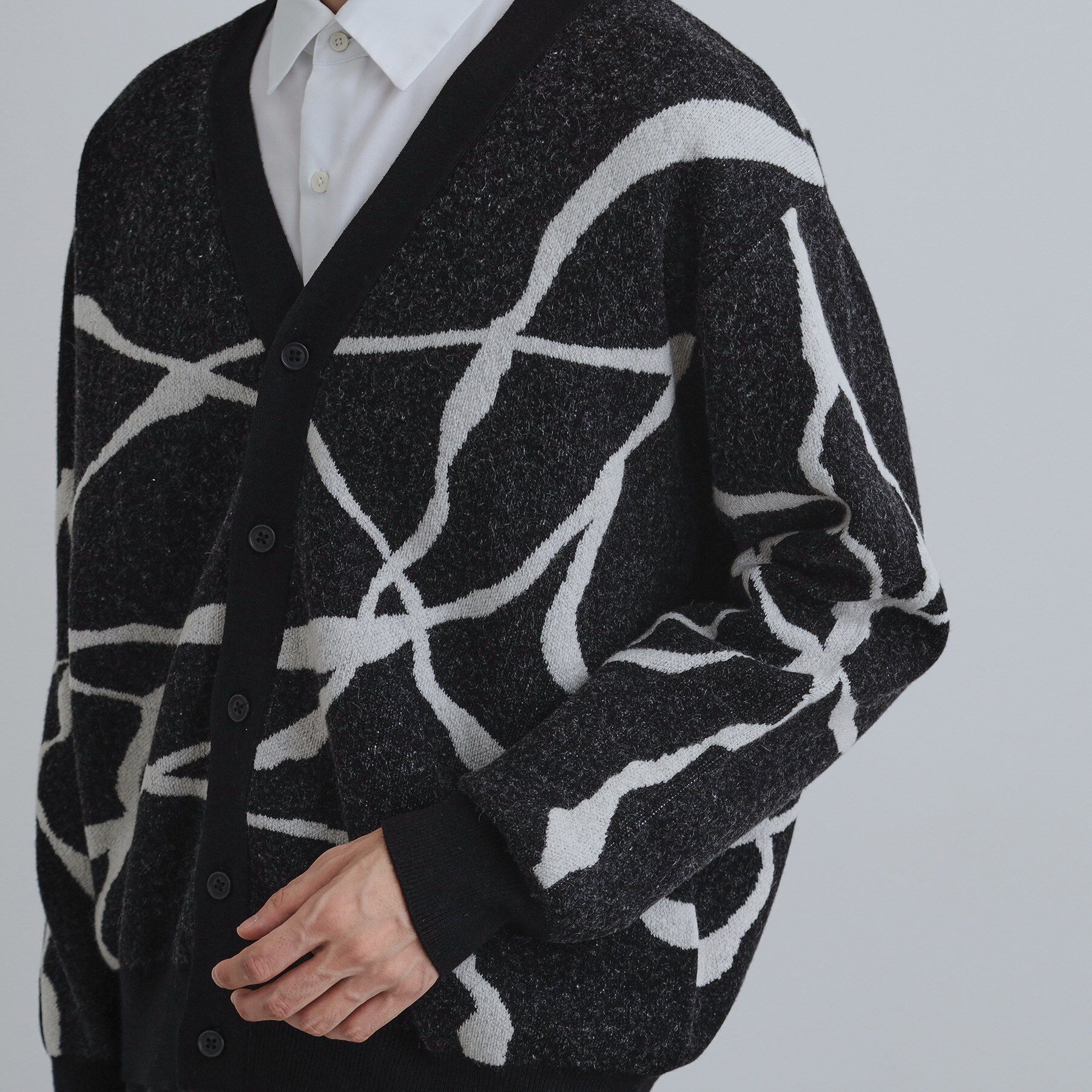 tk.TAKEO KIKUCHI「ラインアートニットカーディガン」|カーディガン|