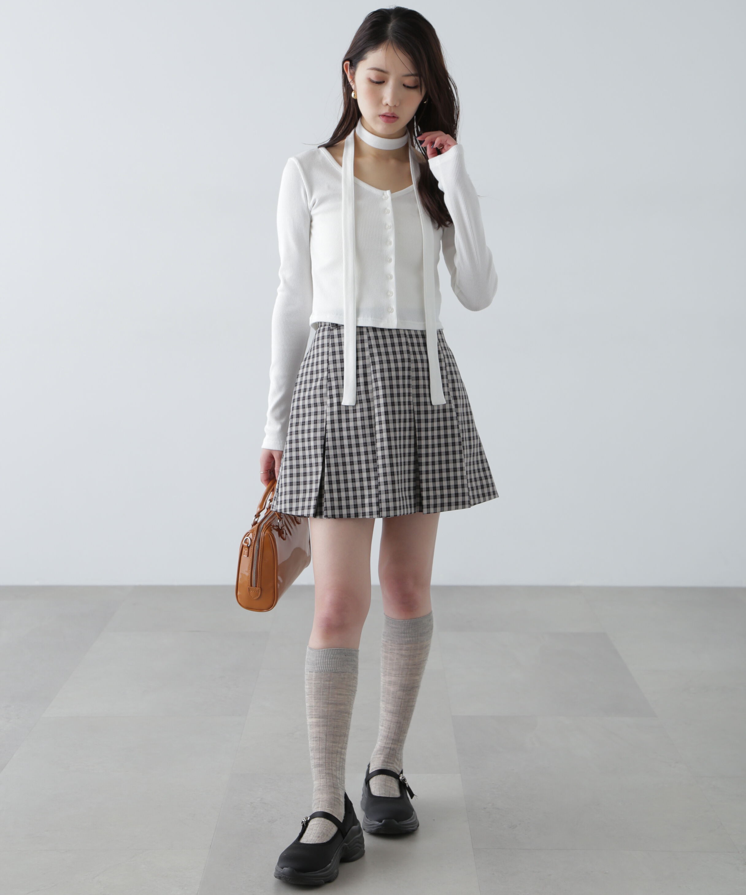  「チョーカー付リブVネックカットソー」|Tシャツ・カットソー|