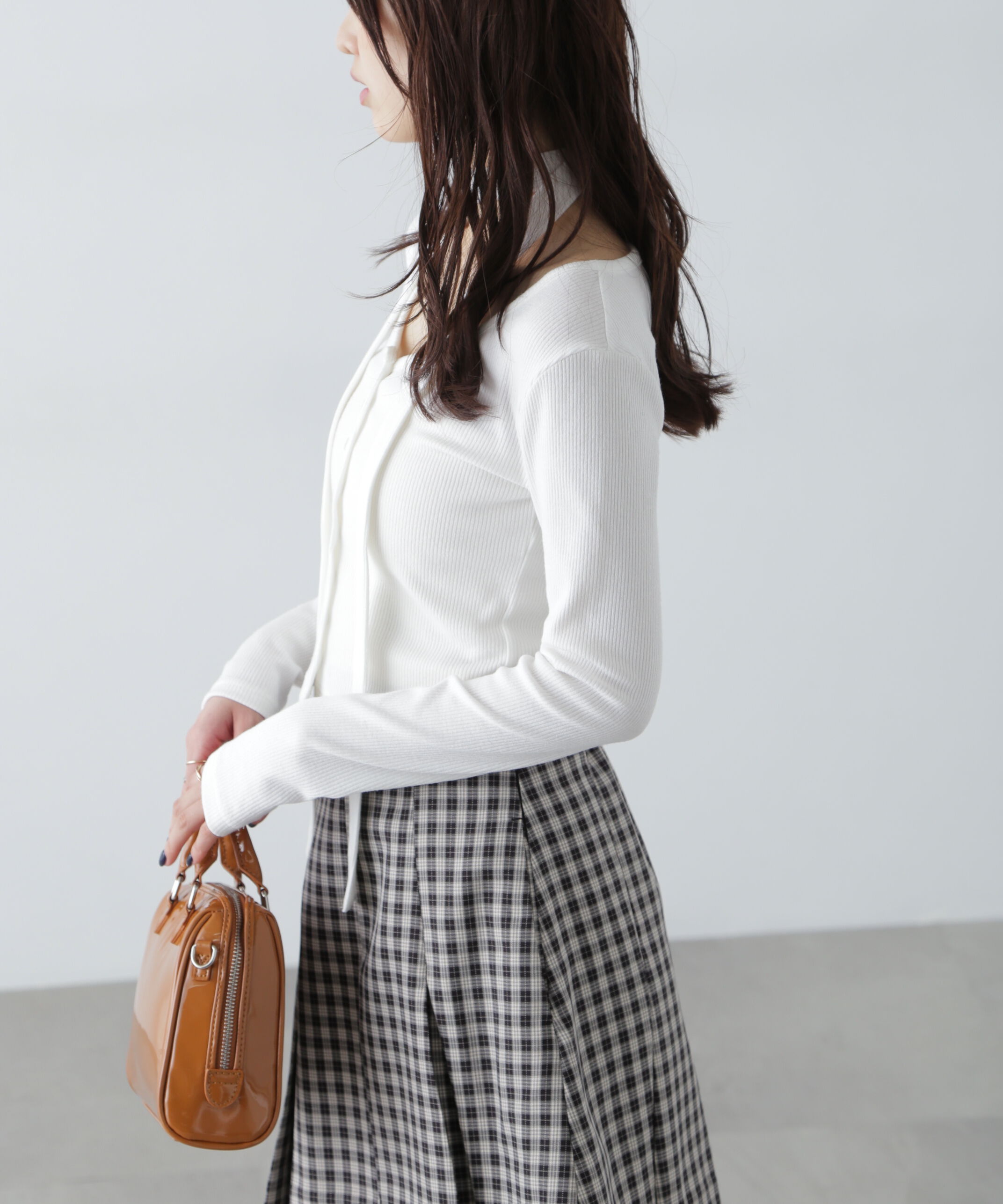  「チョーカー付リブVネックカットソー」|Tシャツ・カットソー|