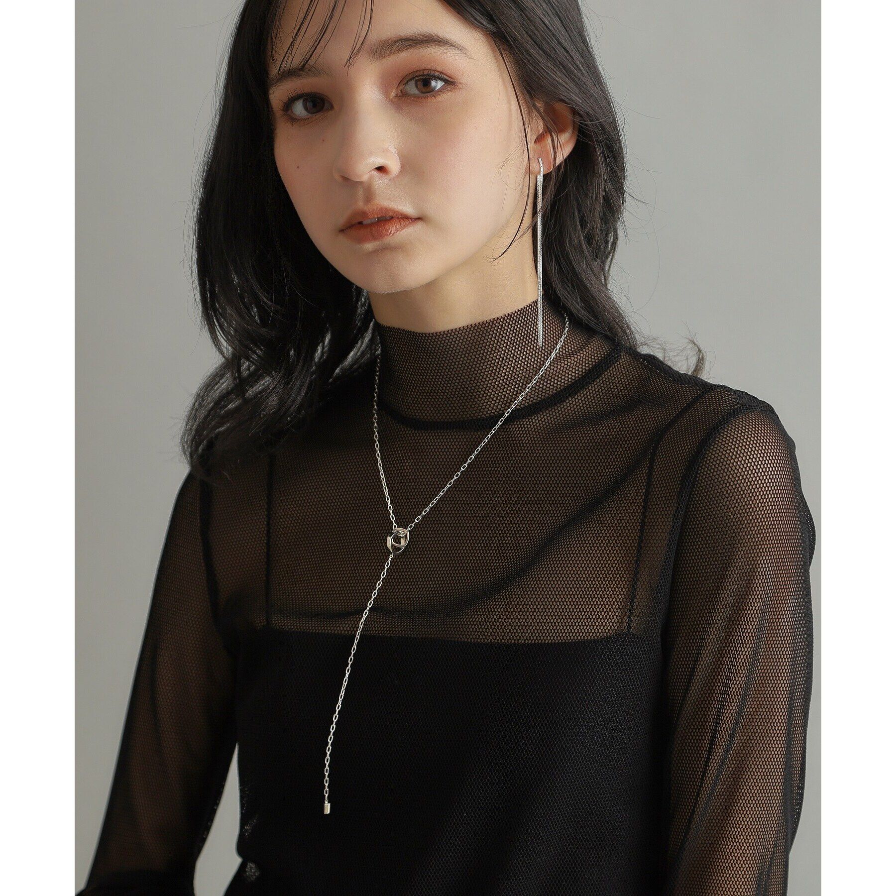 COCOSHNIK ONKITSCH「シルバー ツイストスクエア Yネックレス」|ネックレス|