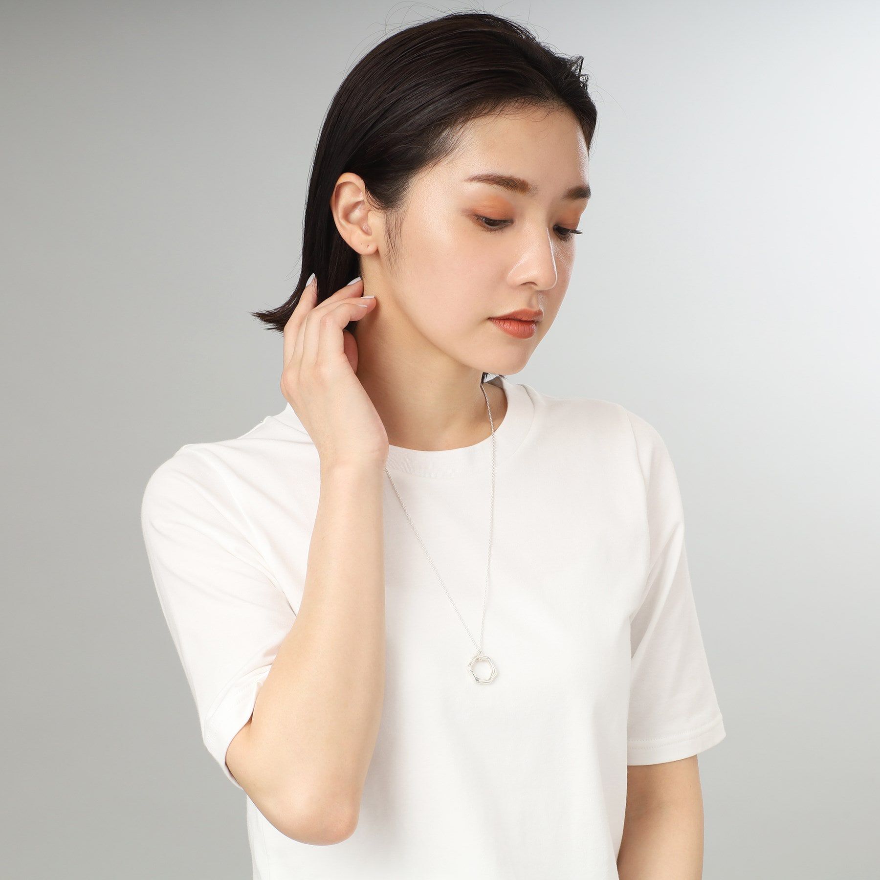 COCOSHNIK ONKITSCH「シルバー ニュアンスネックレス ヘキサゴン」|ネックレス|