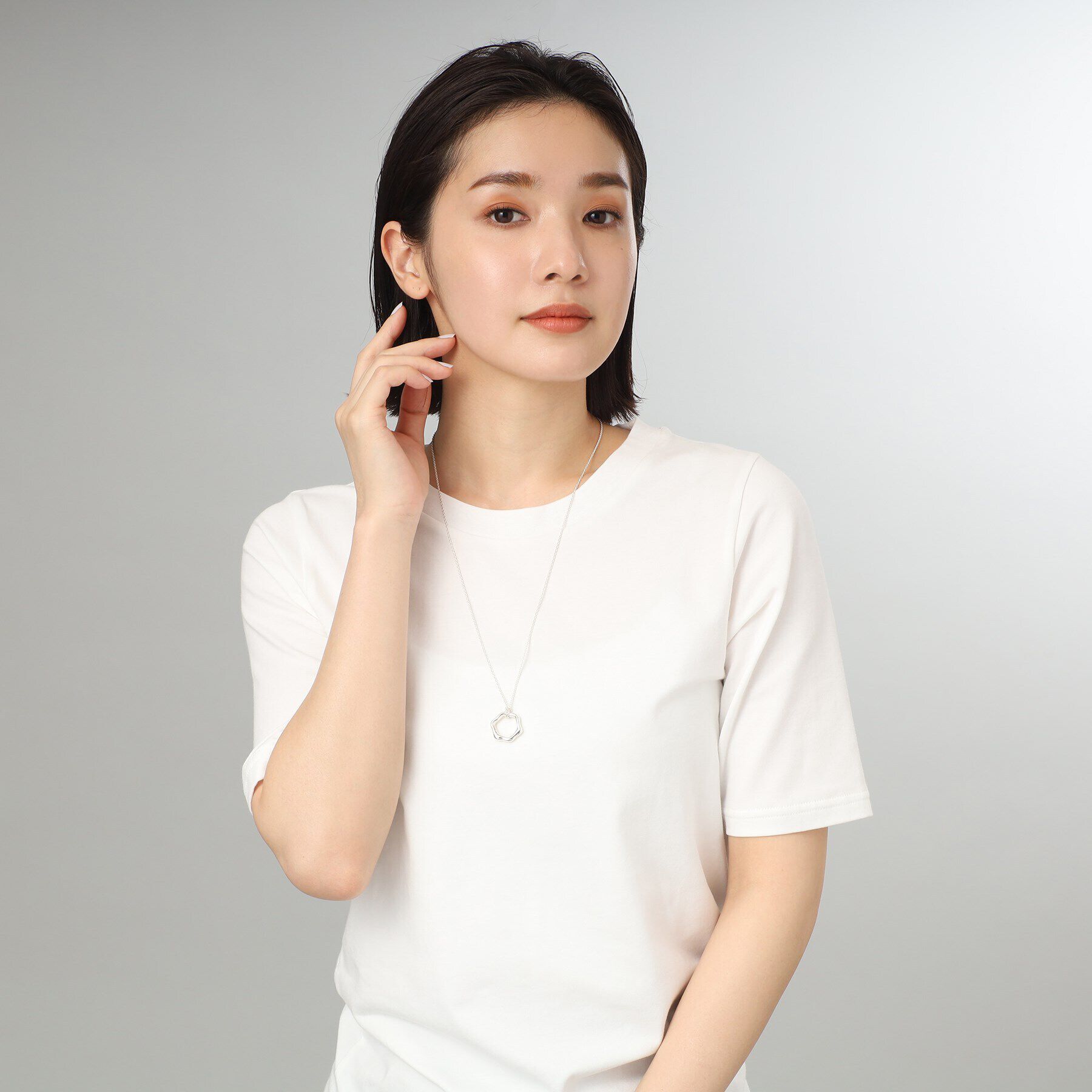 COCOSHNIK ONKITSCH「シルバー ニュアンスネックレス ヘキサゴン」|ネックレス|