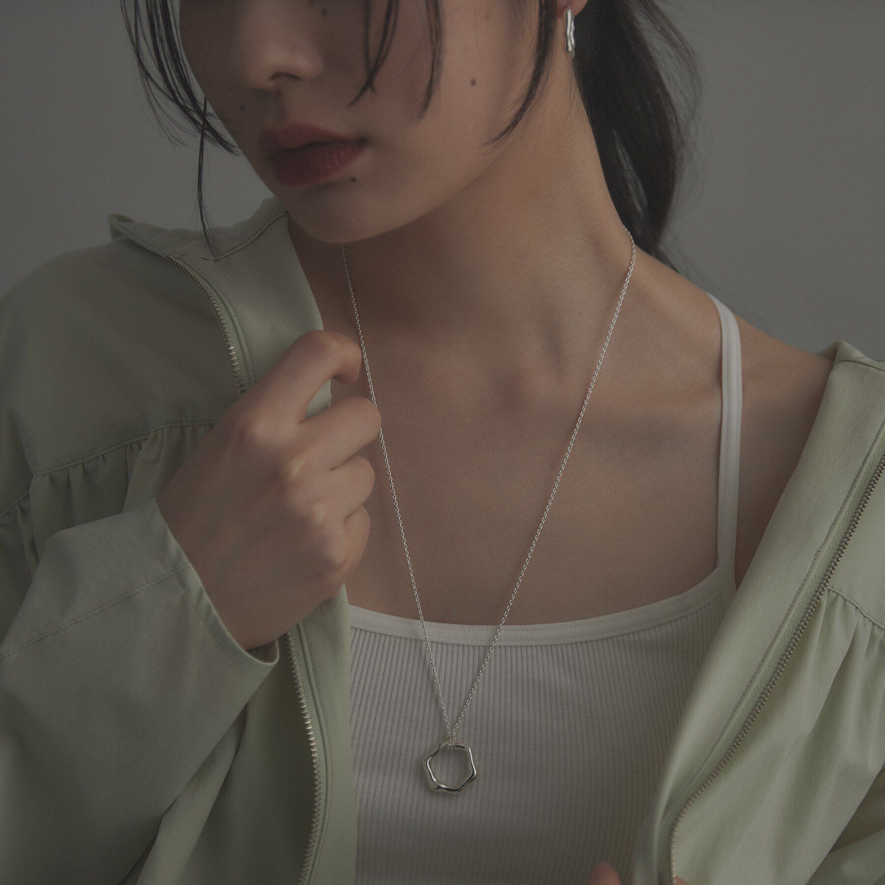 COCOSHNIK ONKITSCH「シルバー ニュアンスネックレス ヘキサゴン」|ネックレス|