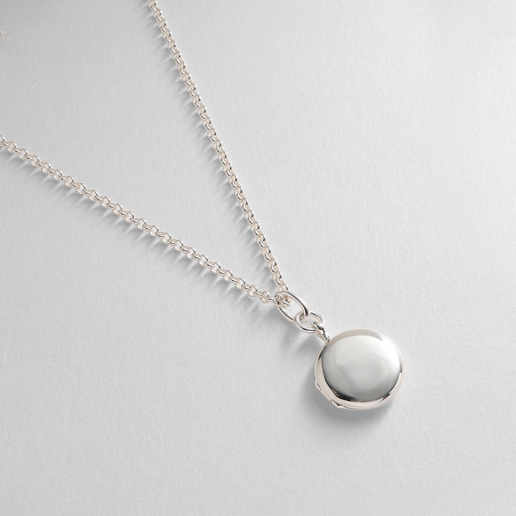 COCOSHNIK ONKITSCH「シルバー ロケットネックレス サークル」|ネックレス|