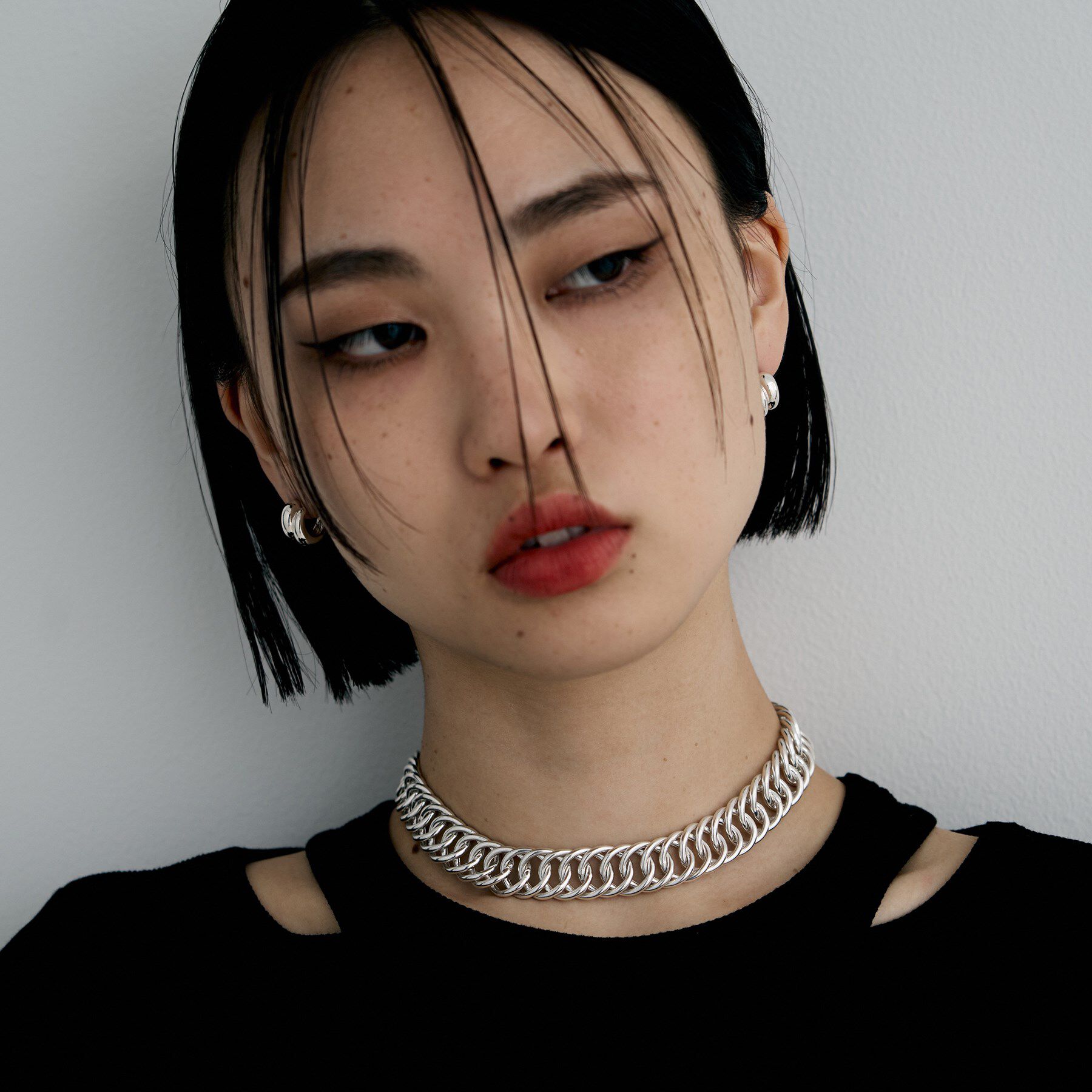 COCOSHNIK ONKITSCH「シルバー デザインチェーン ホロウダブルカーブネックレス」|ネックレス|