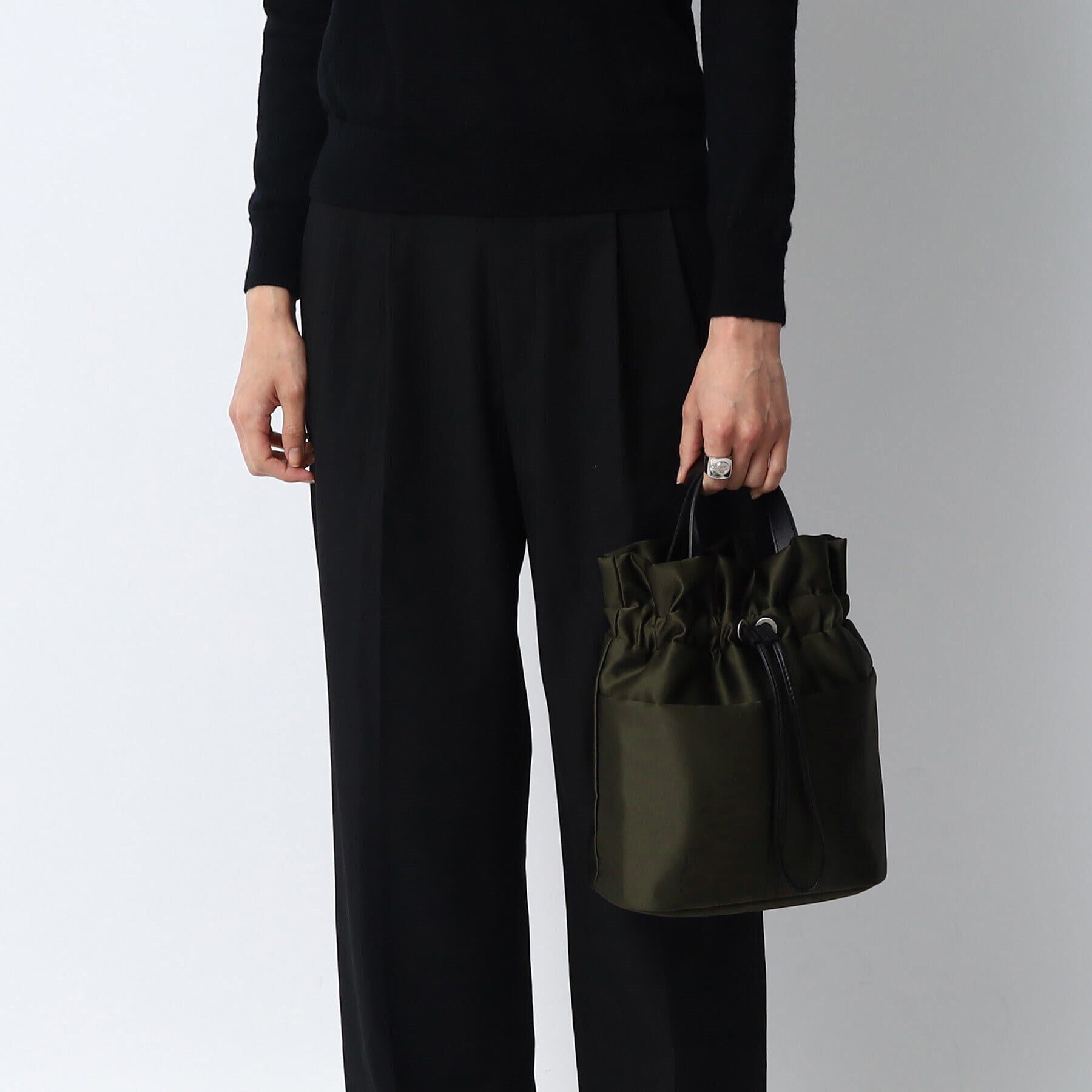 HIROKO HAYASHI「LUINI SATINE（ルイーニ サティーネ）ショルダーバッグ」|ショルダー・メッセンジャー|