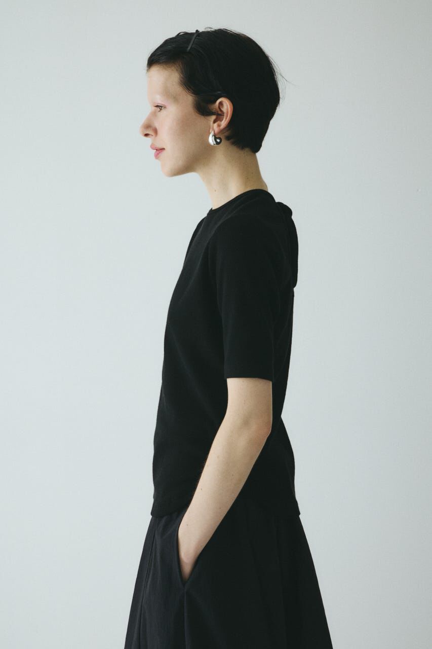 HeRIN.CYE「Back ribbon cut top」|Tシャツ・カットソー|