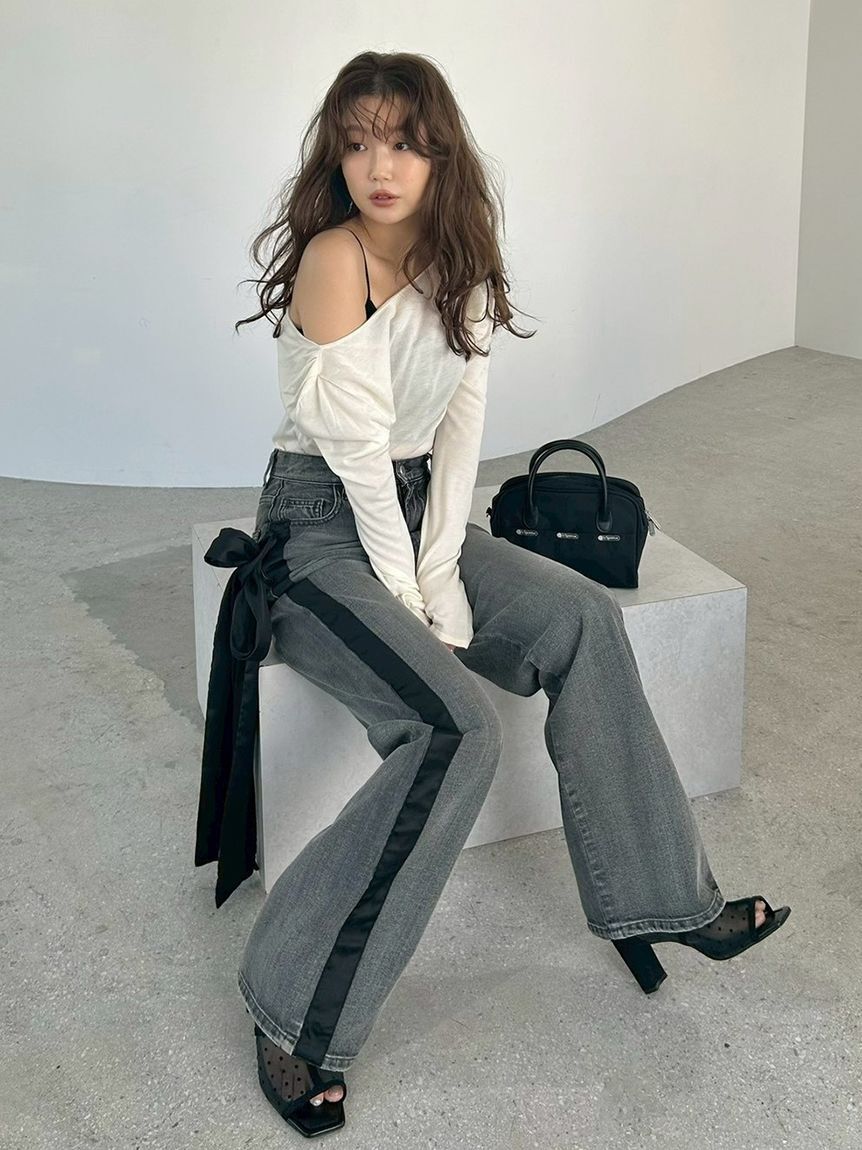 FRAY I.D「【00サイズ】リボンモチーフストレートワイドデニム」|デニム|BLK