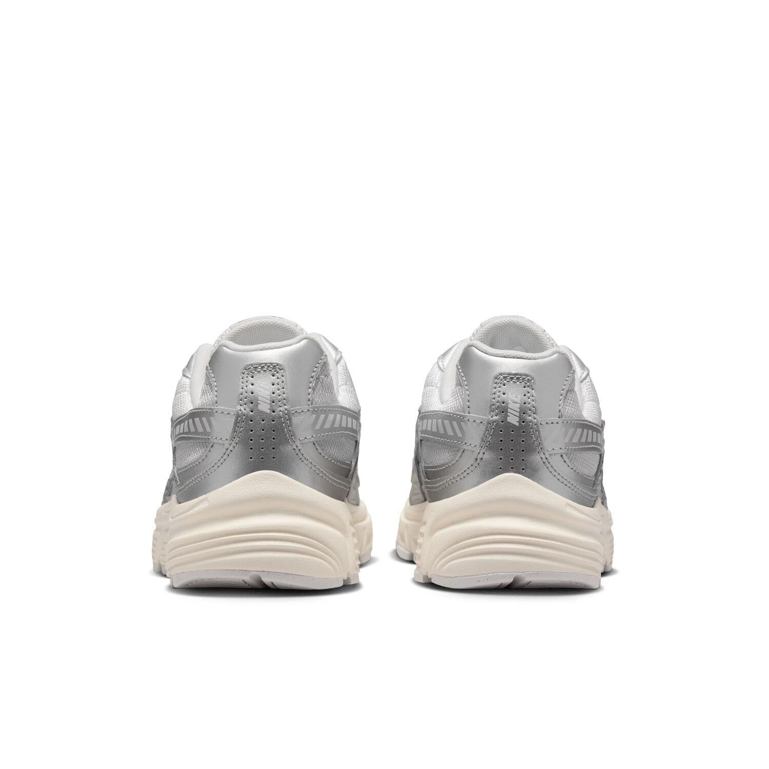 NIKE「【NIKE】W INITIATOR」|スニーカー|