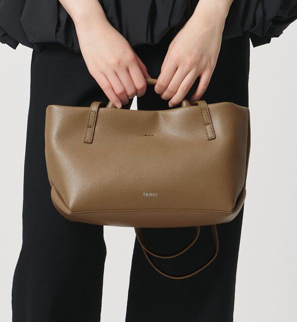 ODETTE E ODILE「＜YAHKI＞ SHRINK SQE TOTE」|ショルダー・メッセンジャー|MD.BROWN
