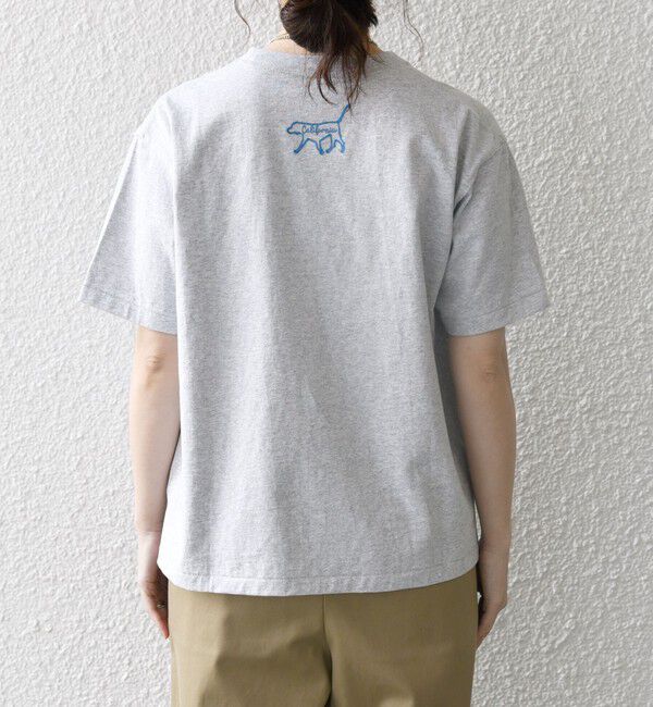 SHIPS any「【SHIPS any別注】Collegiate Pacific:〈洗濯機可能〉V ガゼット プリント & 刺繍 Tシャツ 25SS」|Tシャツ・カットソー|