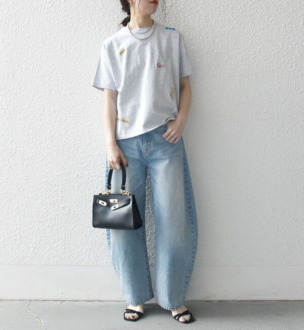 SHIPS any「【SHIPS any別注】Collegiate Pacific:〈洗濯機可能〉V ガゼット プリント & 刺繍 Tシャツ 25SS」|Tシャツ・カットソー|