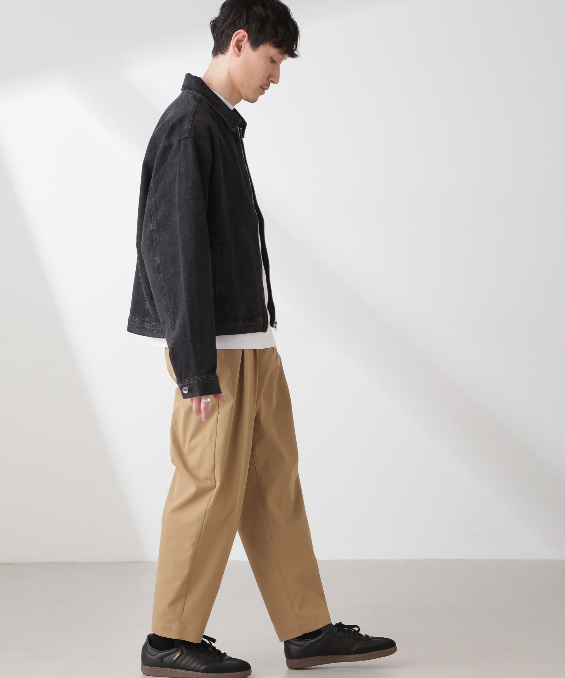 nano･universe「コットンライクツイルツータックテーパードイージーパンツ」|チノ|