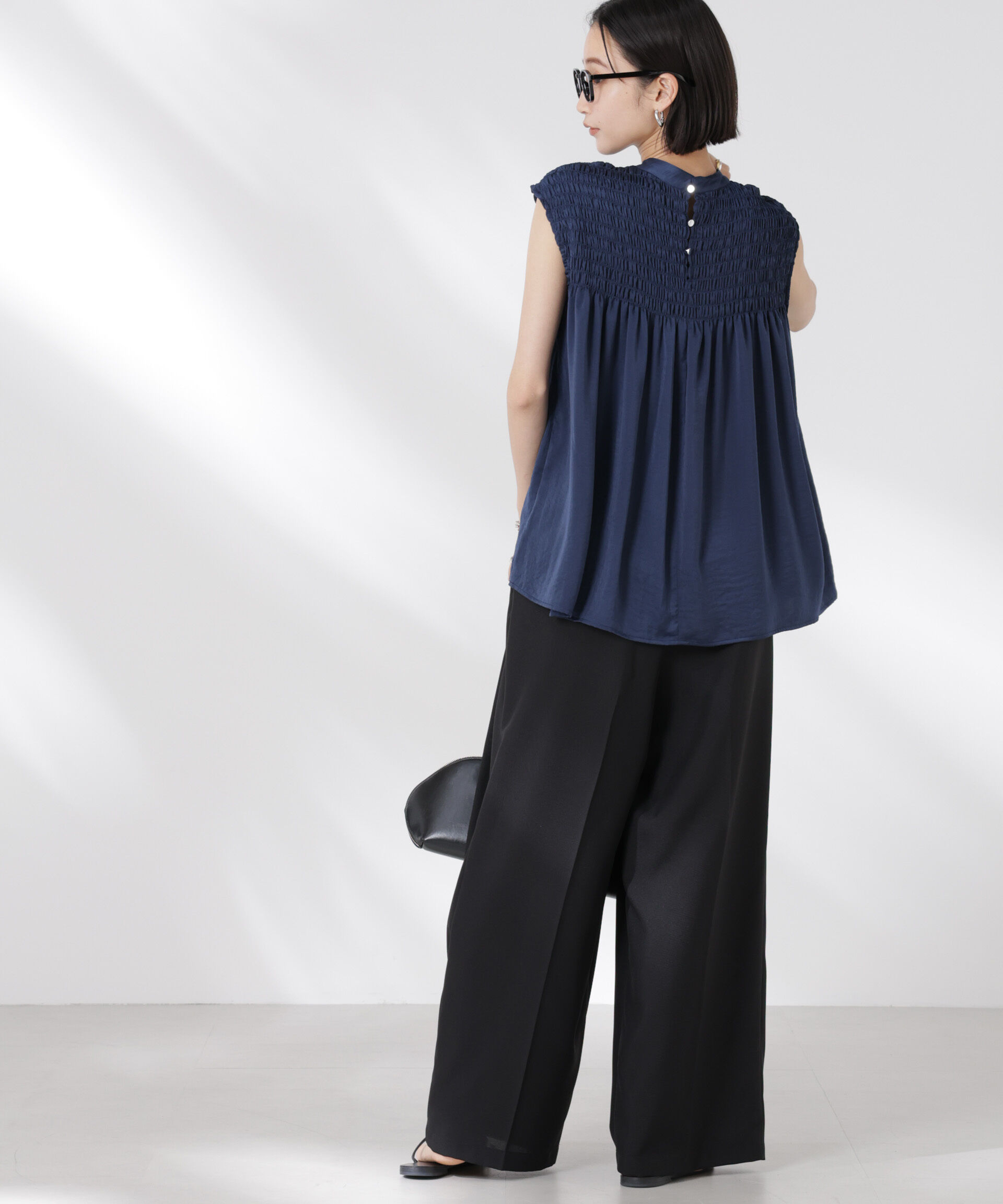 nano･universe「フロントシャーリングノースリーブブラウス」|シャツ・ブラウス|