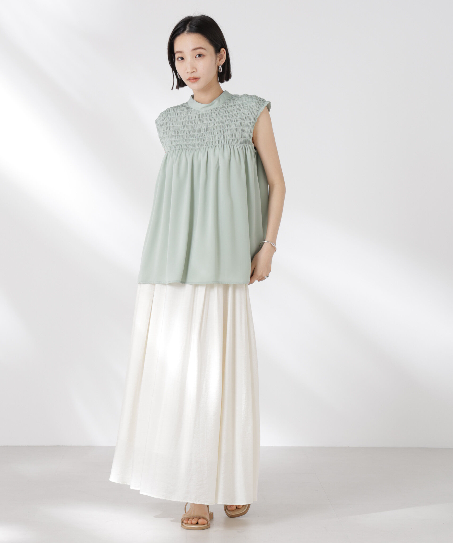 nano･universe「フロントシャーリングノースリーブブラウス」|シャツ・ブラウス|