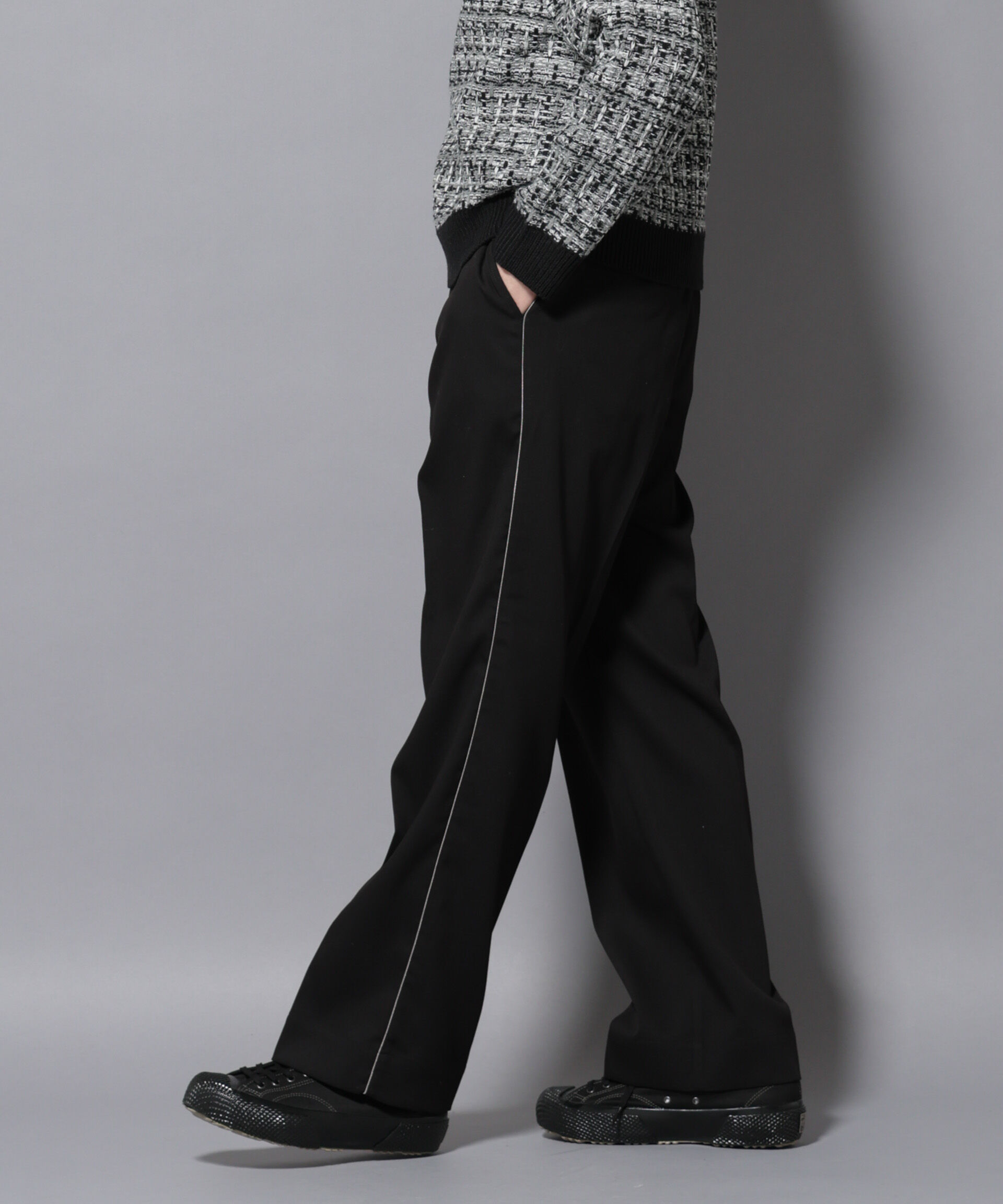 nano･universe「ウォーム側章ストレートスラックス」|チノ|ブラック