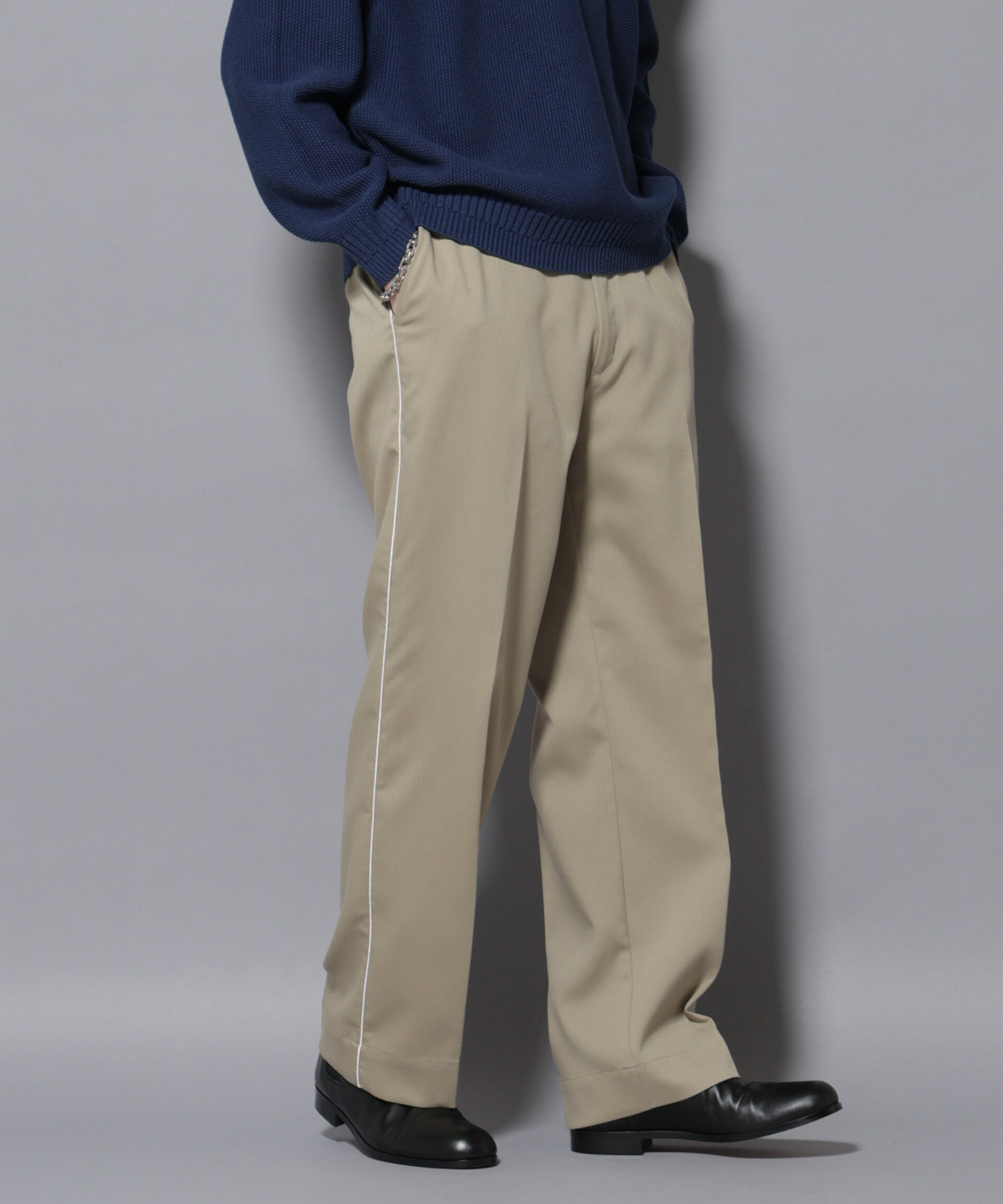 nano･universe「ウォーム側章ストレートスラックス」|チノ|ベージュ