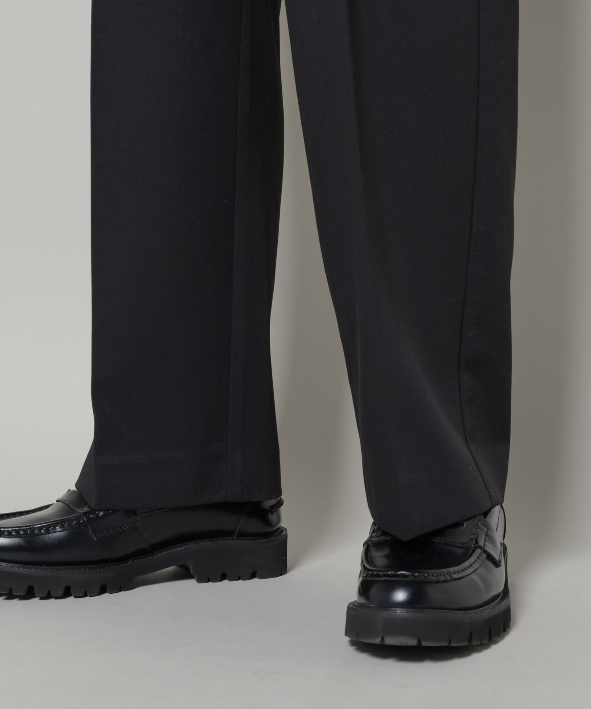 nano･universe「ワンタックセンタープレスストレートパンツ」|チノ|