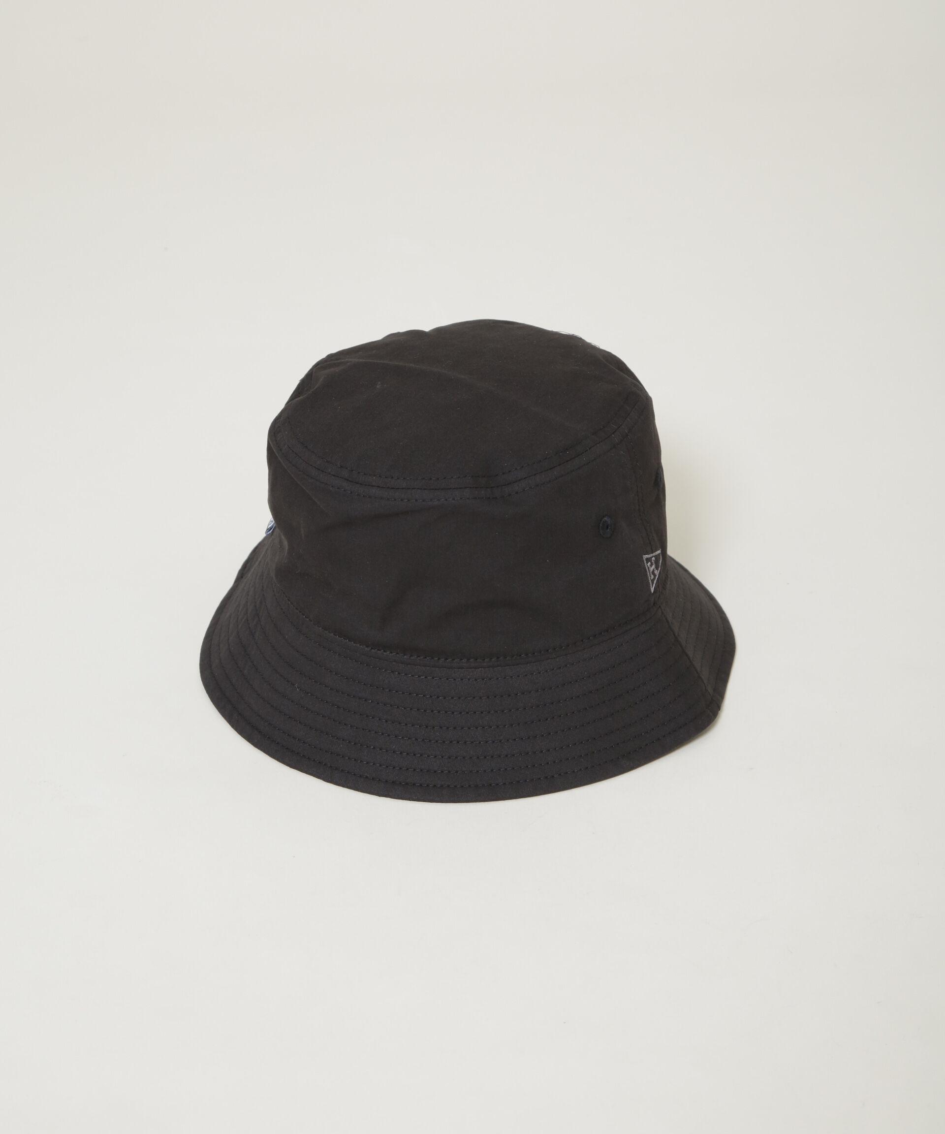 nano･universe「Healthknit/別注 ワンポイント刺繍ライトHAT」|キャップ・キャスケット|ブラック