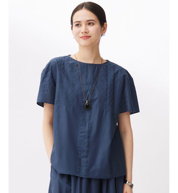 自由区「エンブロイダリーローン Tブラウス」|シャツ・ブラウス|ｺﾊﾞﾙﾄﾌ