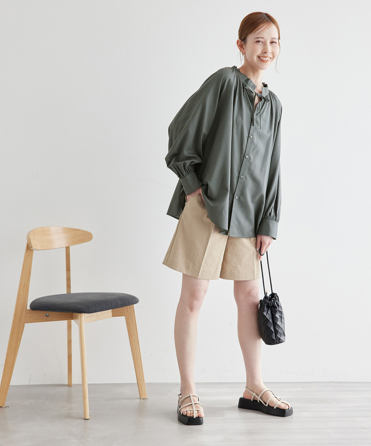 Rope&rsquo;Picnic「麻混スタンドフリルシャツ」|シャツ・ブラウス|