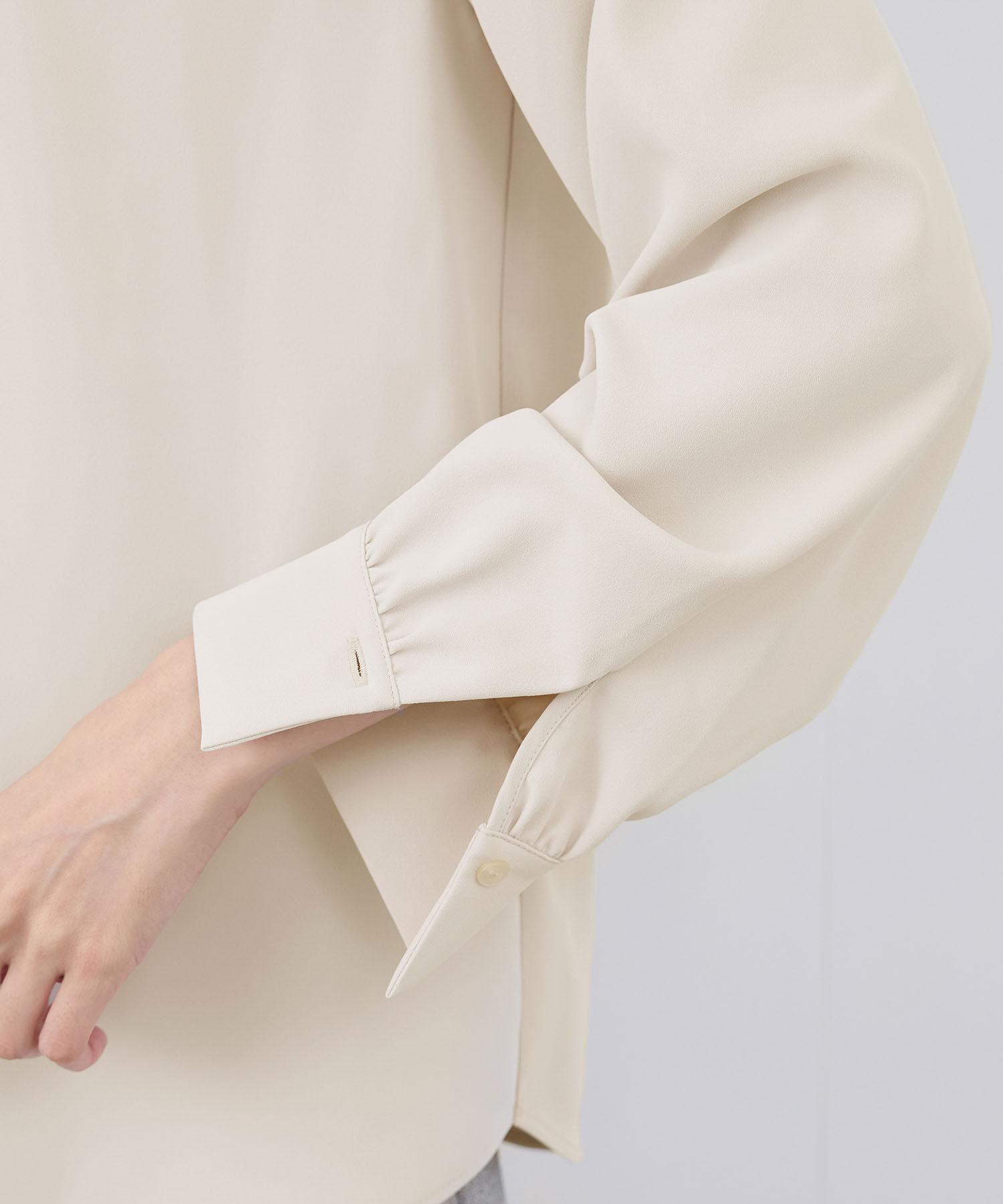 Rope&rsquo;Picnic「【2サイズ展開】メタルボタンリボンタイ長袖ブラウス」|シャツ・ブラウス|