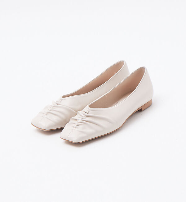 AU BANNISTER「センターシャーリングフラットパンプス」|パンプス|