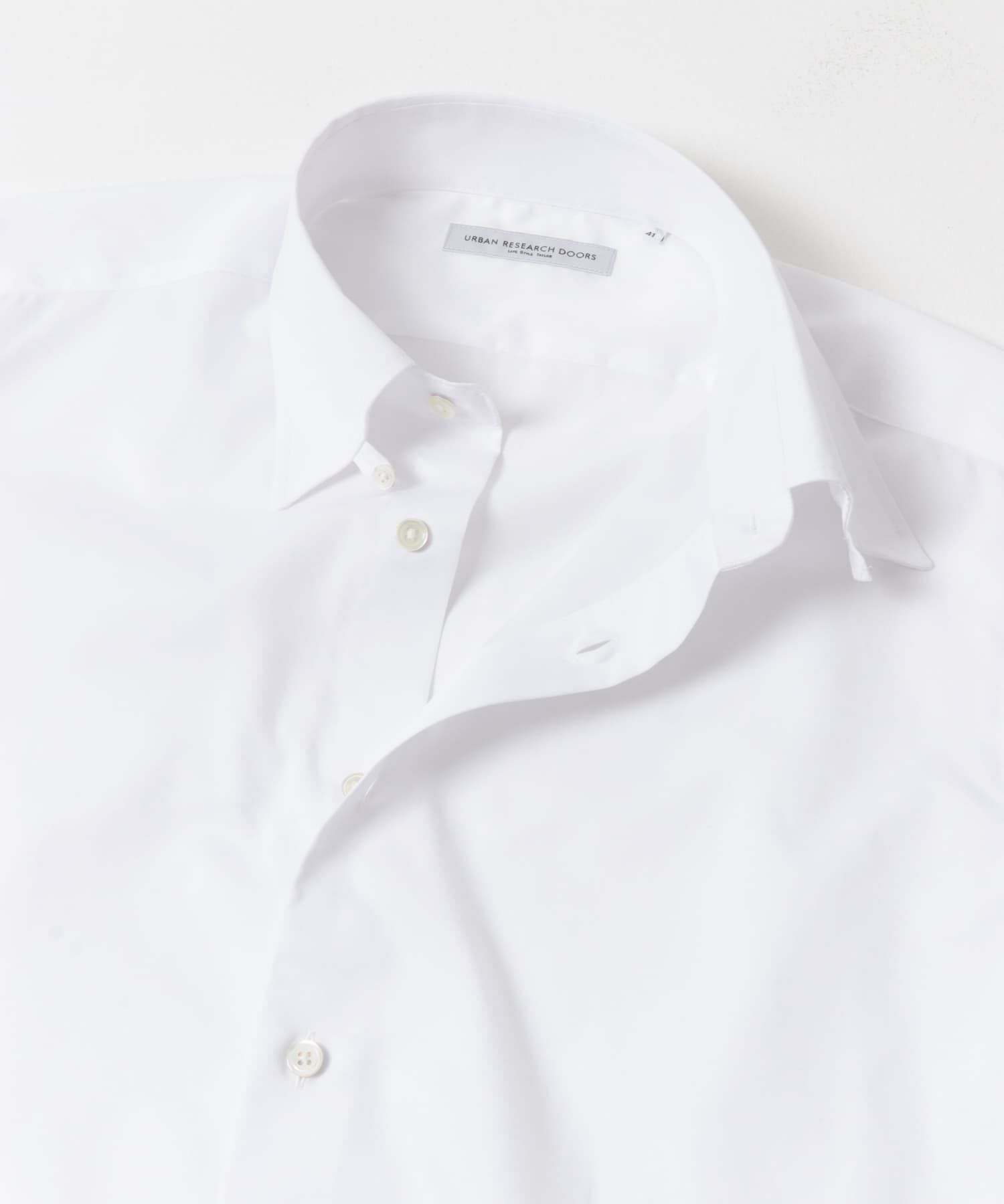 URBAN RESEARCH DOORS「『イージーケア』LIFE STYLE TAILOR　タブカラーブロードシャツ」|シャツ・ブラウス|