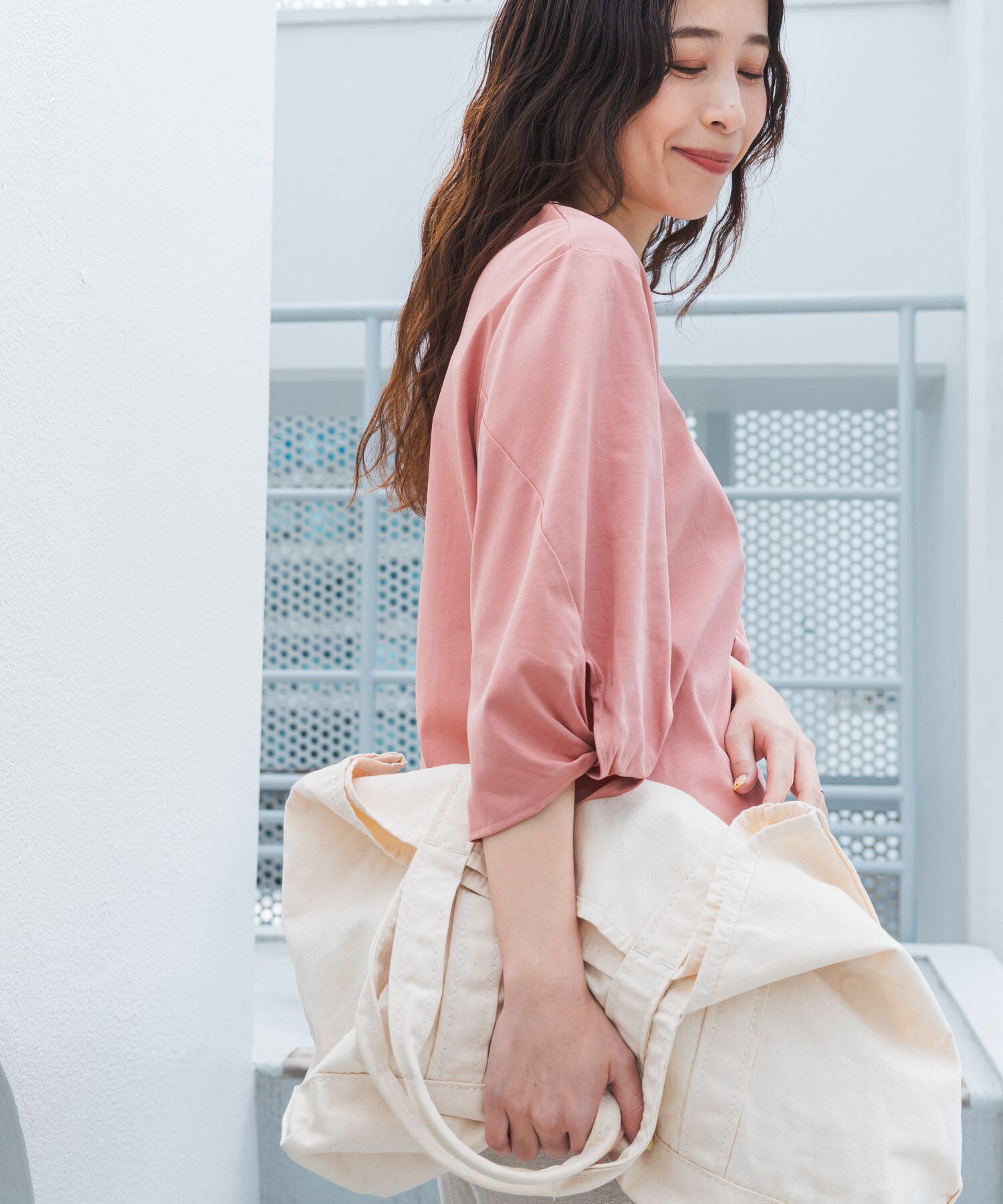 URBAN RESEARCH DOORS「『UR TECH』サマシェアツイストスリーブプルオーバー」|Tシャツ・カットソー|