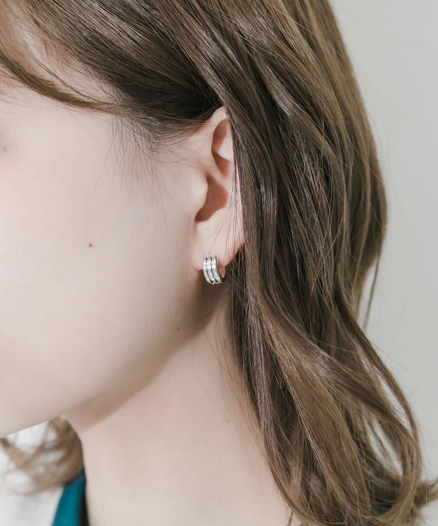 SMELLY「スリーラインミニフープピアス」|ピアス|