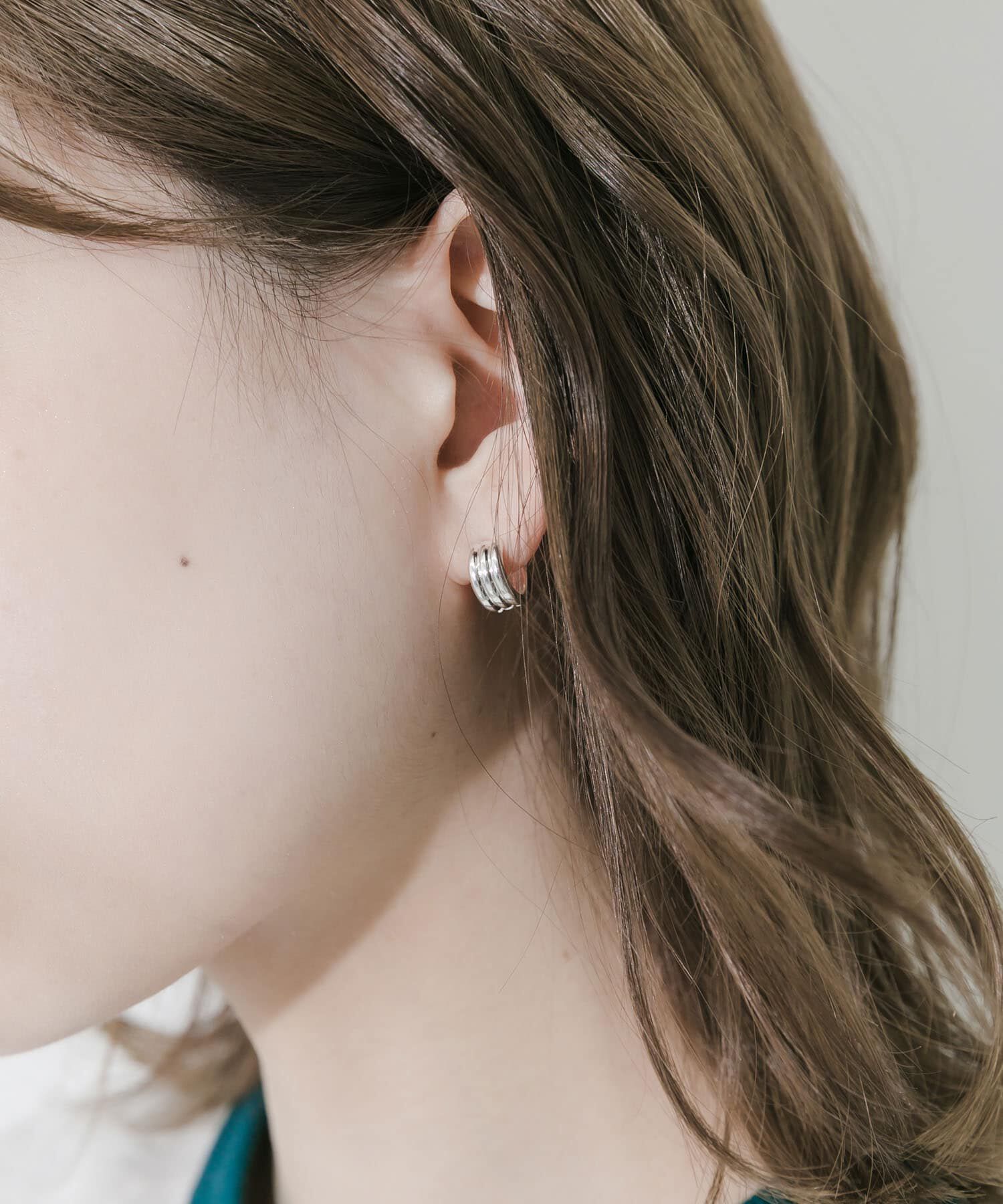 SMELLY「スリーラインミニフープピアス」|ピアス|