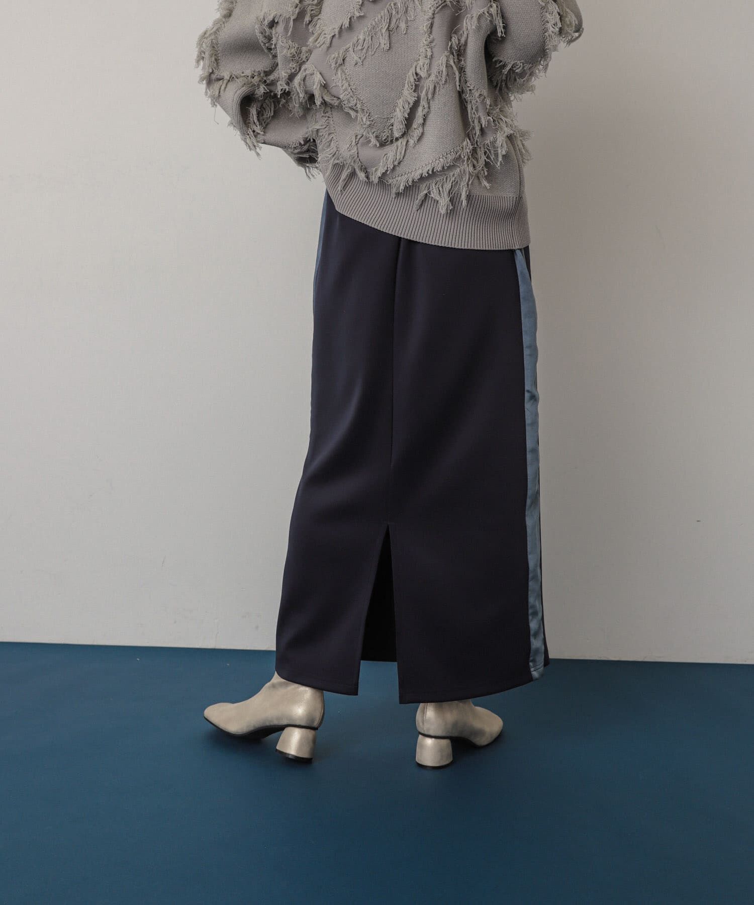 SENSE OF PLACE by URBAN RESEARCH「サテンキリカエラインスカート」|スカート|