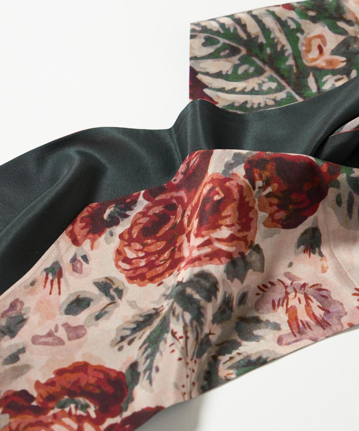 INED「《FAVORITE》Slim Warm Flower スカーフ《Tapis Noir》」|ストール|