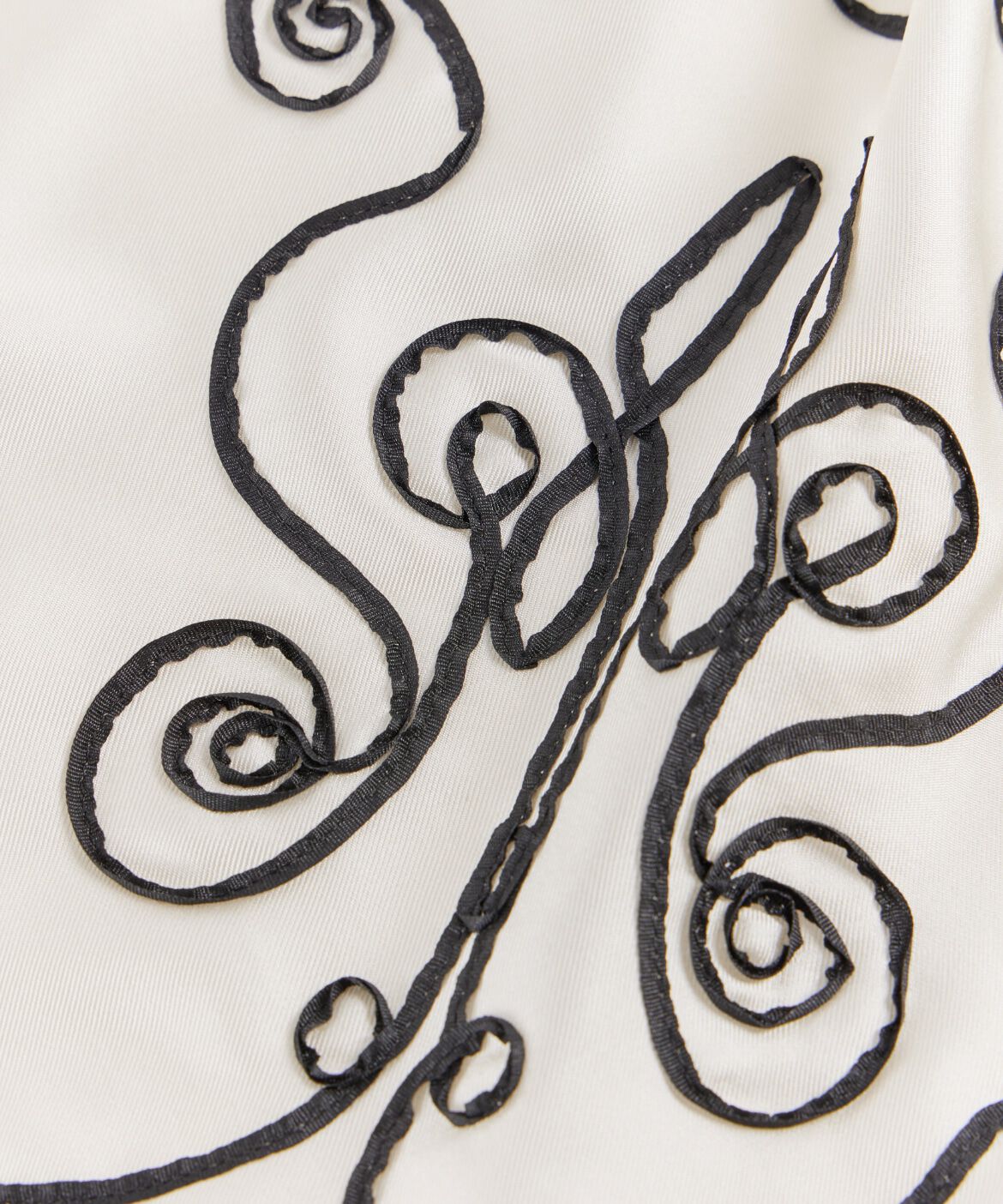 FAVORITE SUKINAMONO「テープエンブロイダリースカーフII《ASAUCE MELER》」|ストール|