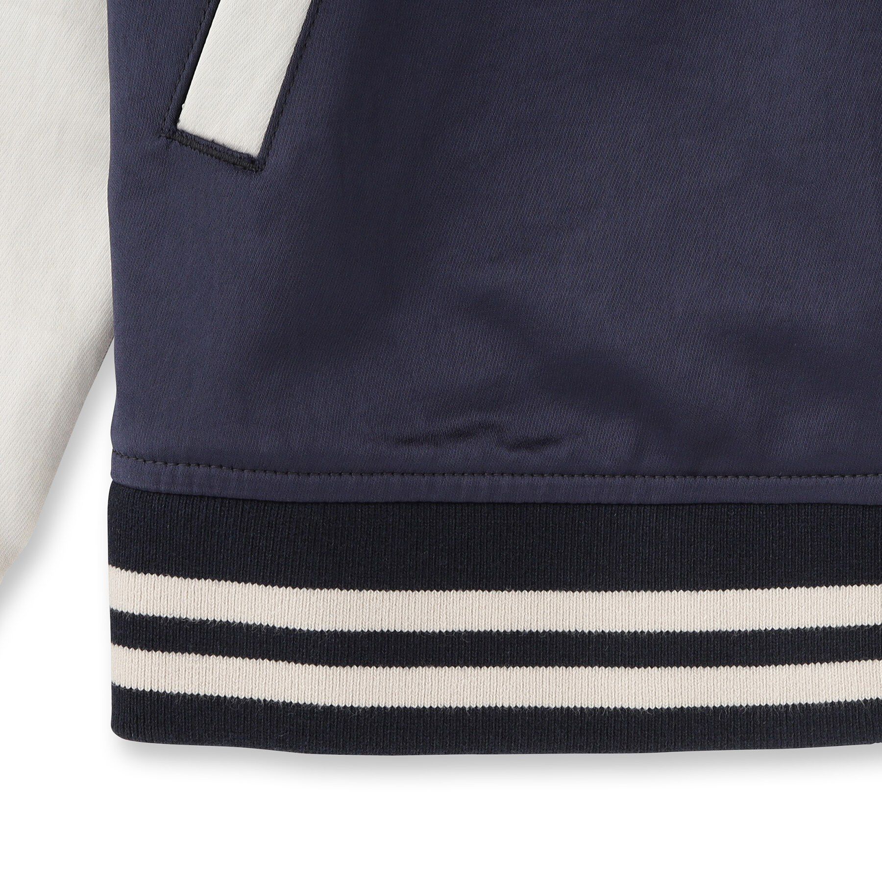 DRESSTERIOR「【MonoMax4月号掲載】ピストルラビット スカジャン」|ブルゾン・スタジャン|