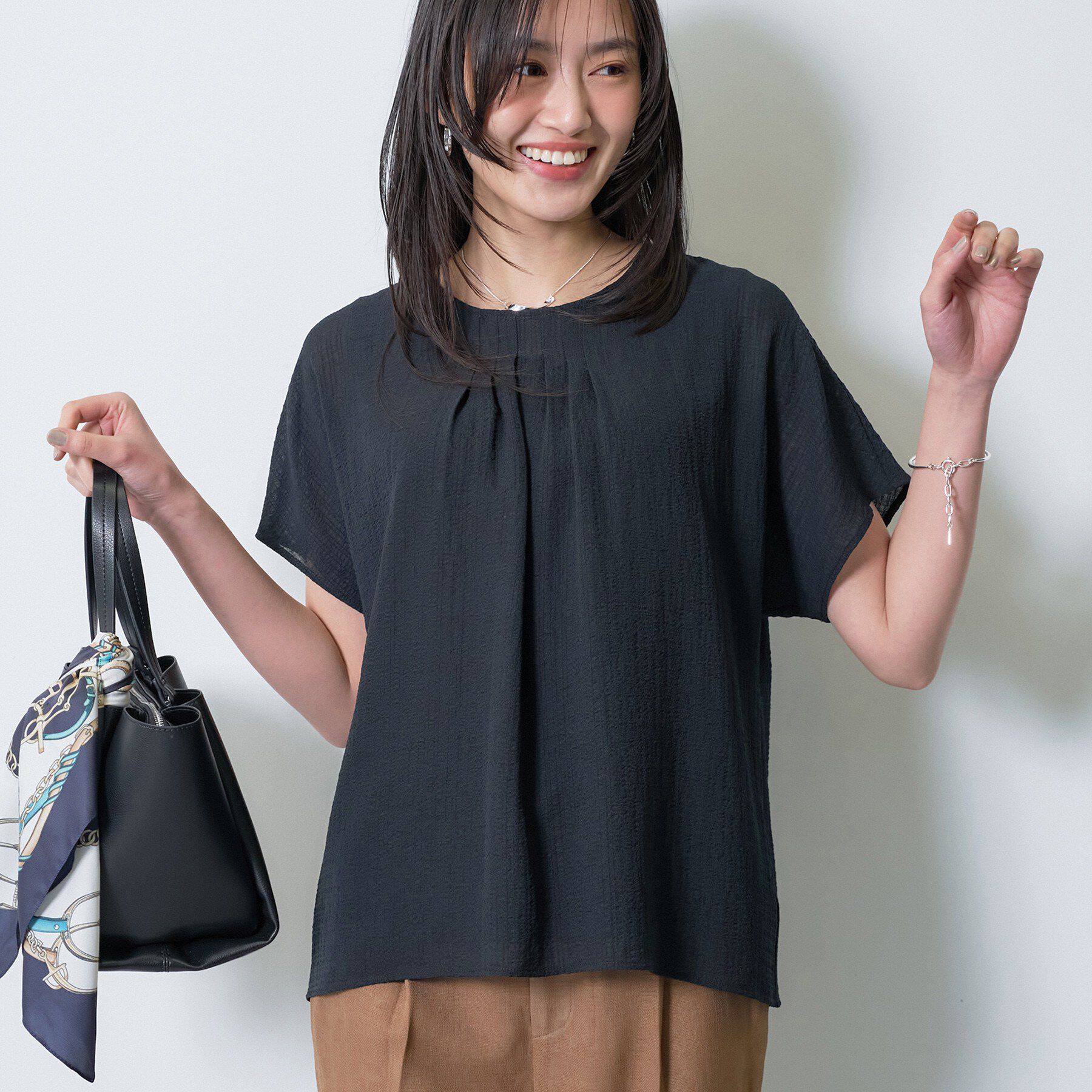 INDIVI「【洗える】無地＆チェーン柄 ギャザートップス」|シャツ・ブラウス|