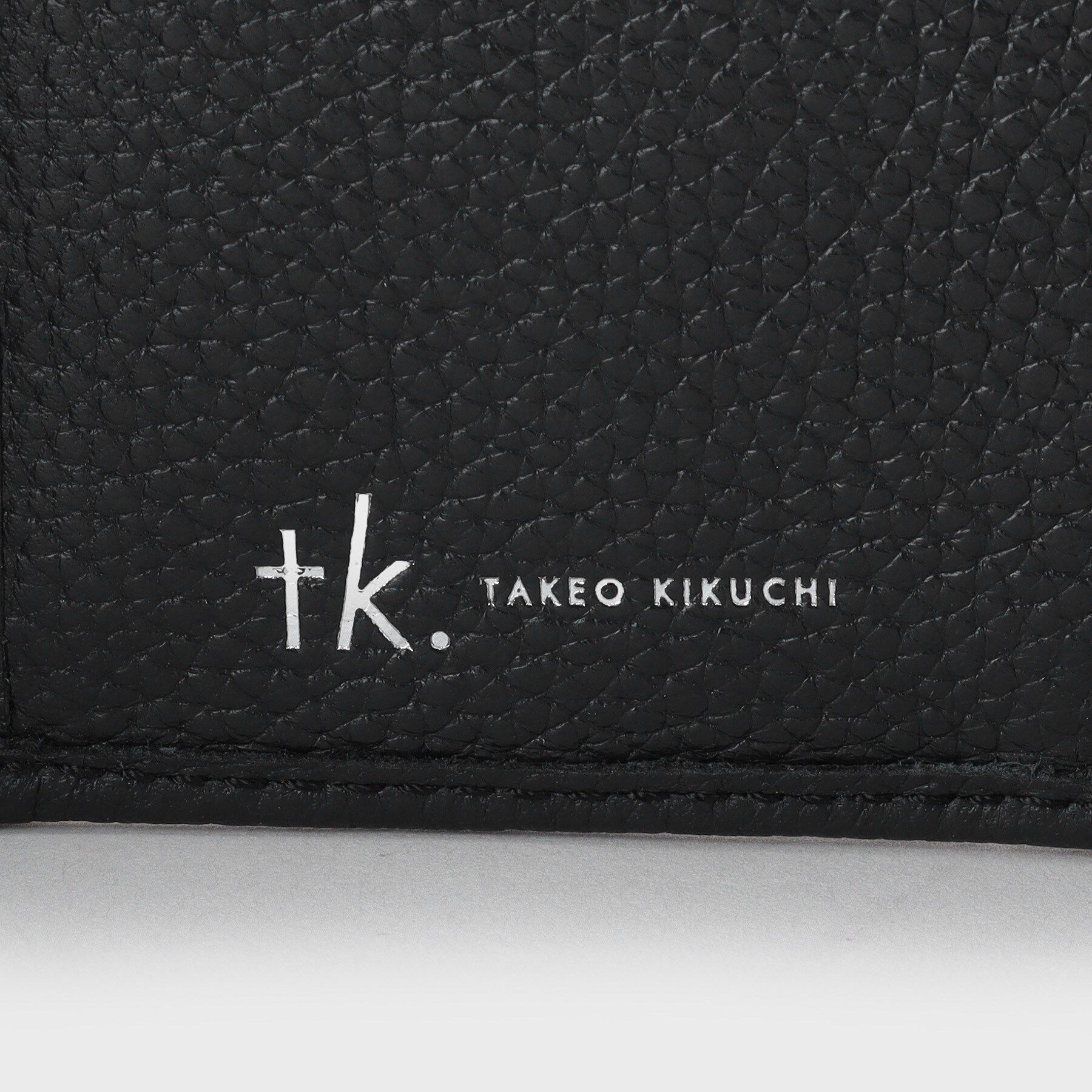 tk.TAKEO KIKUCHI「【リアルレザー】プレート三つ折りウォレット」|財布|